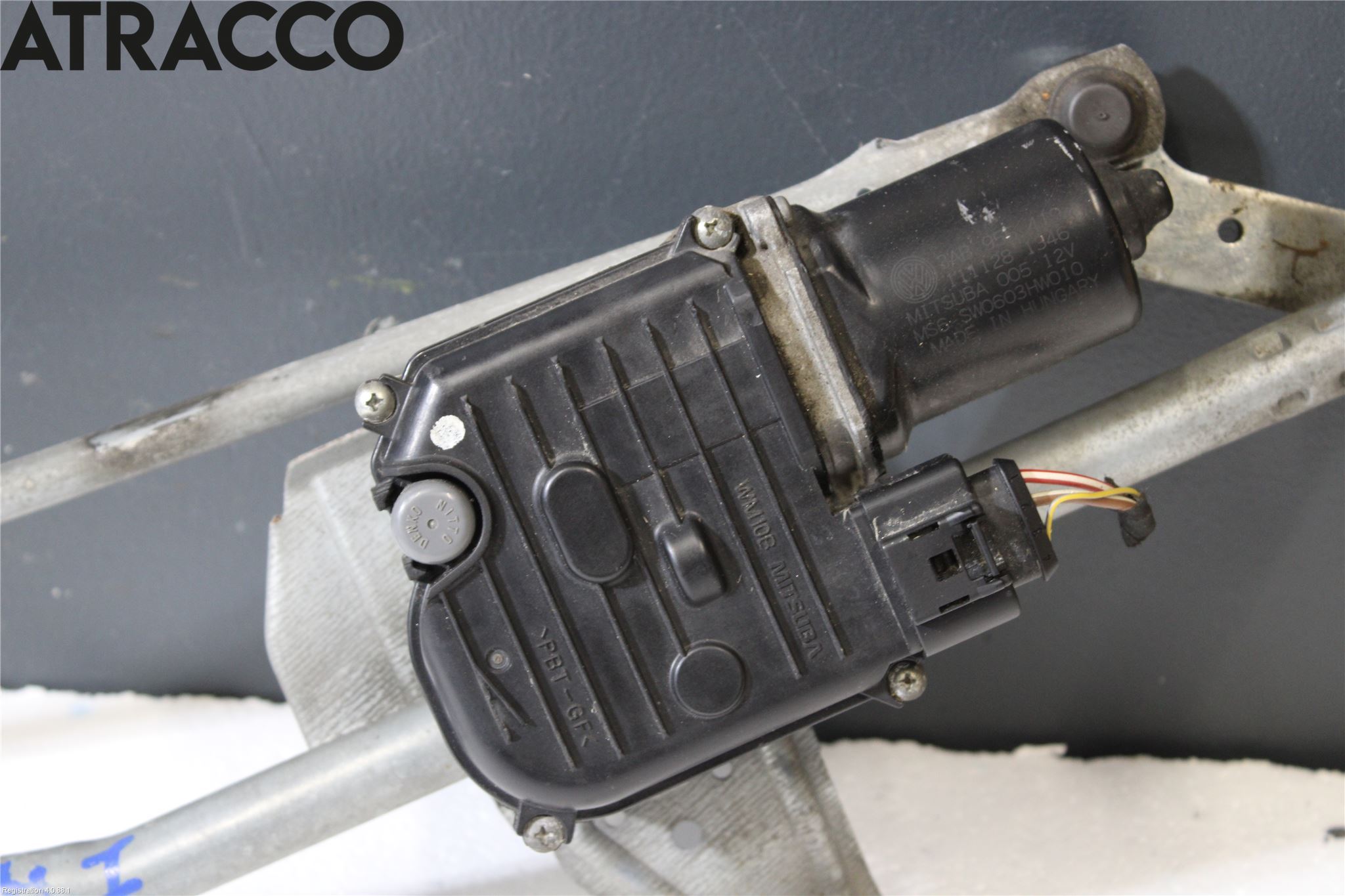 Volkswagen VW PASSAT 11-14 Viskermotor Frontrute