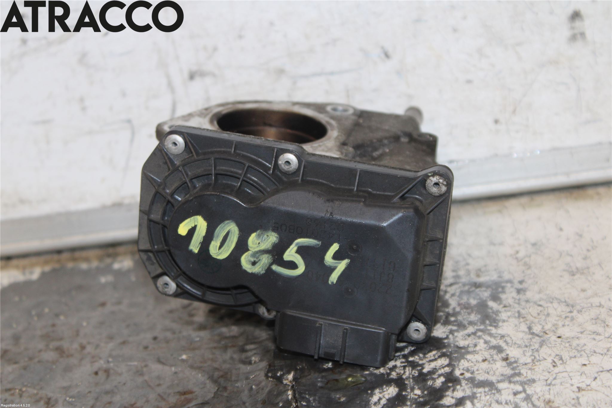 Toyota YARIS XP130 15-20 Inns Spjeldhus