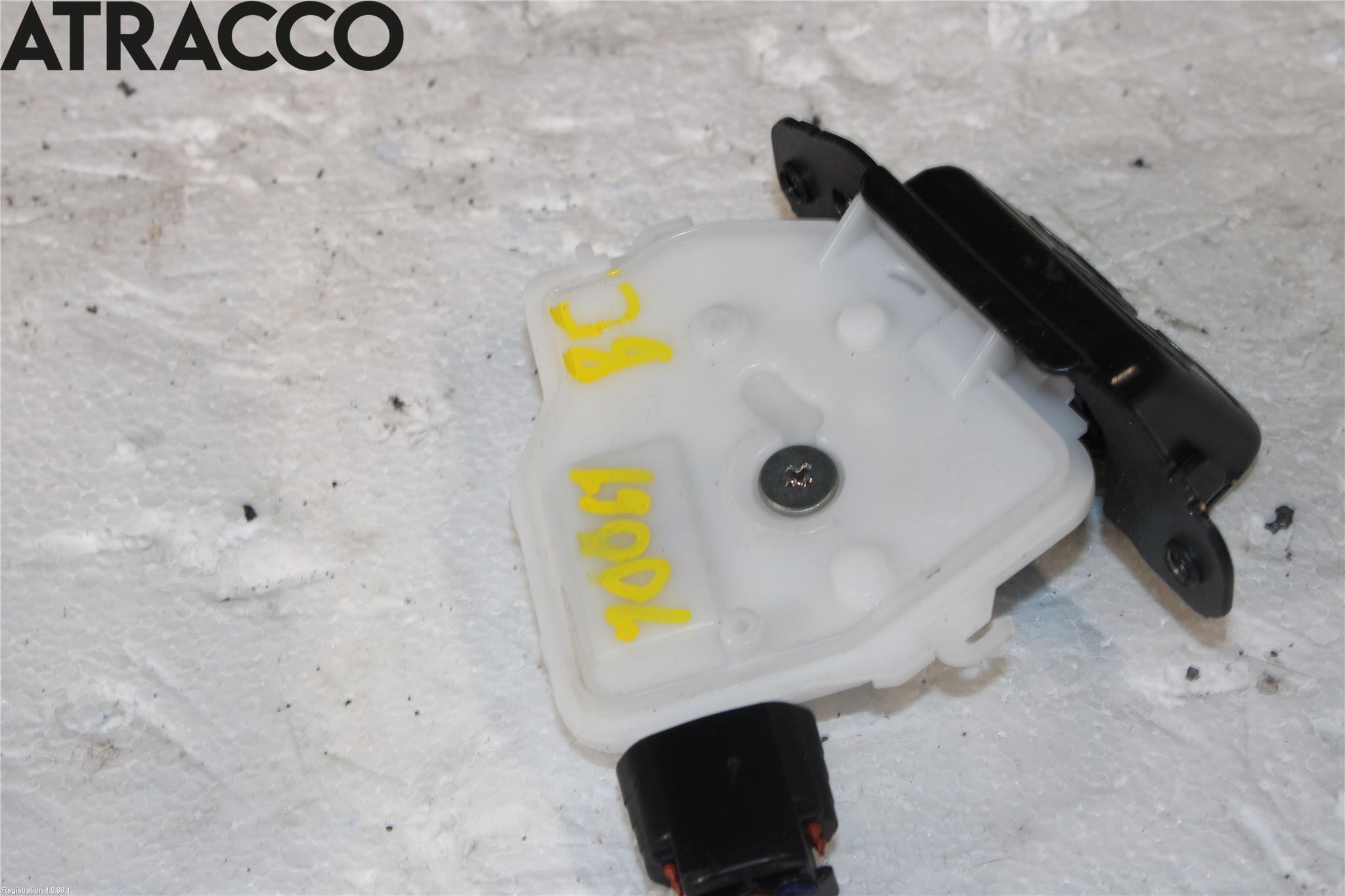 Toyota YARIS XP130 15-20 Bakluke-Lokk Låsekasse