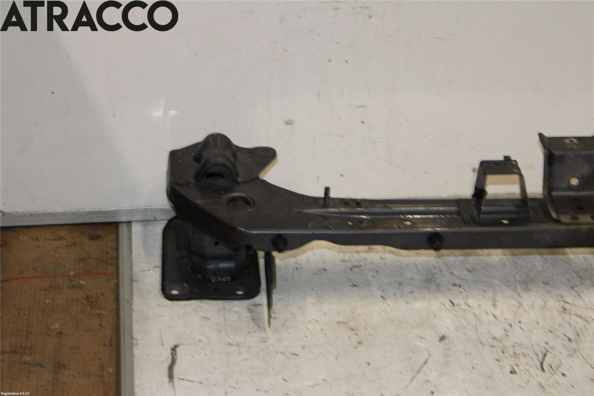 Mitsubishi OUTLANDER 07-12 Støtfanger Foran Bjelke