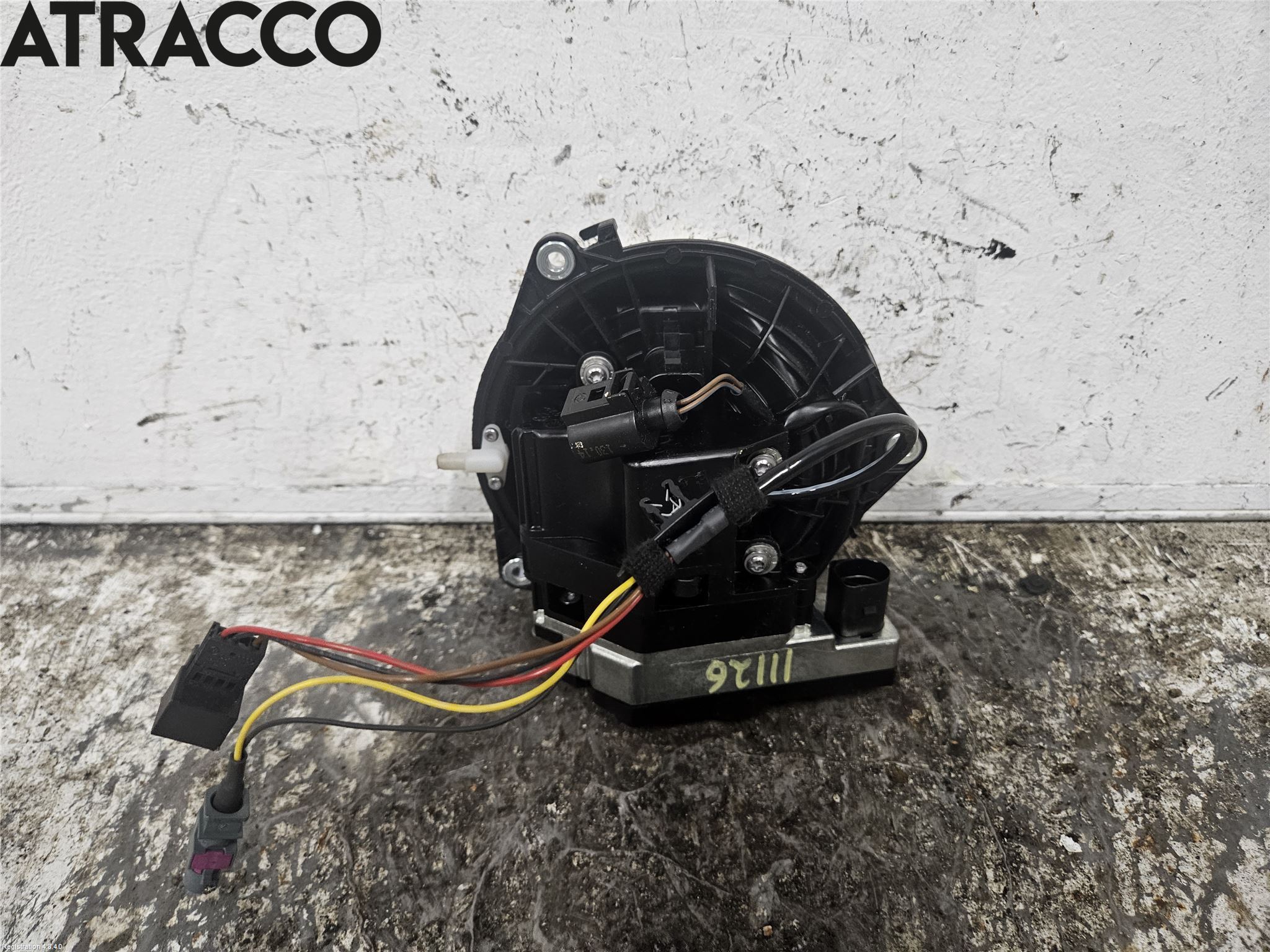 Volkswagen VW GOLF VI 09-13 Bakluke Handtak Ytre