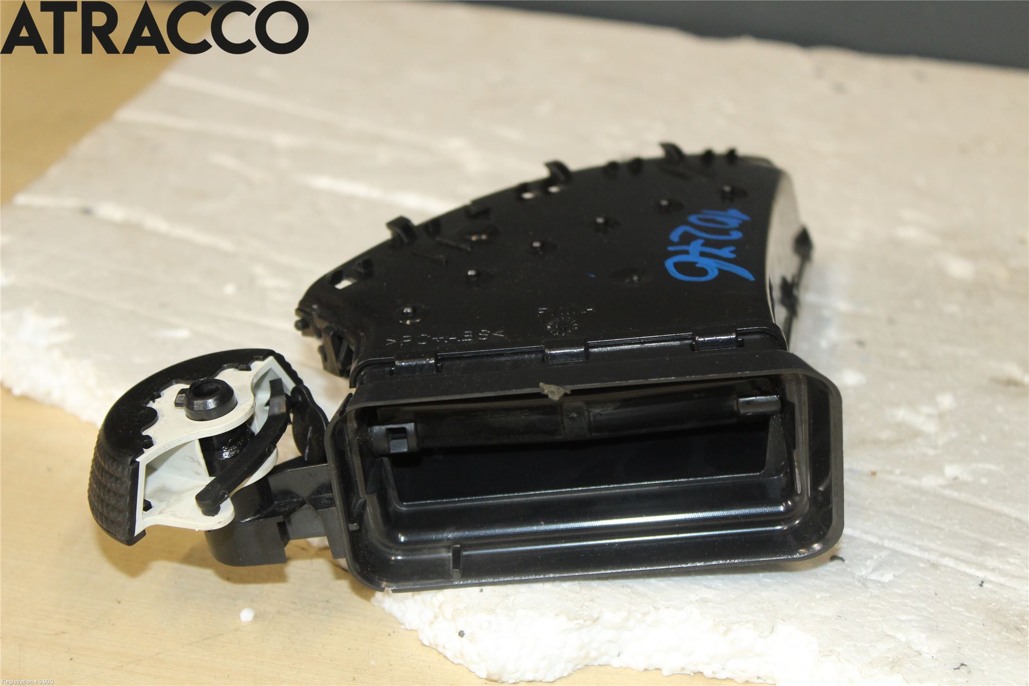 Ford GRAND C-MAX  11-14 Dashbord Kanal - Dyse