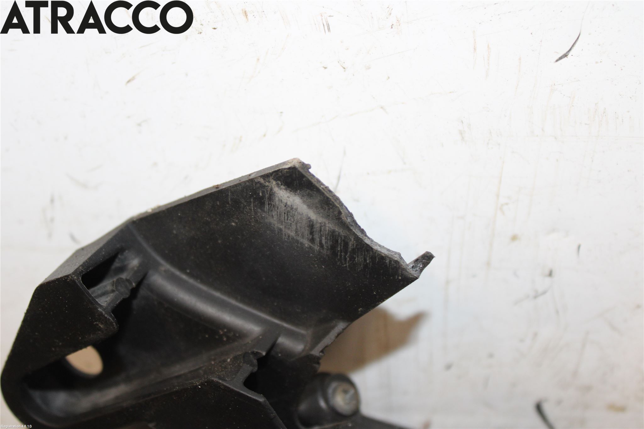 Toyota AVENSIS 09-15 Frontlykt Høyre