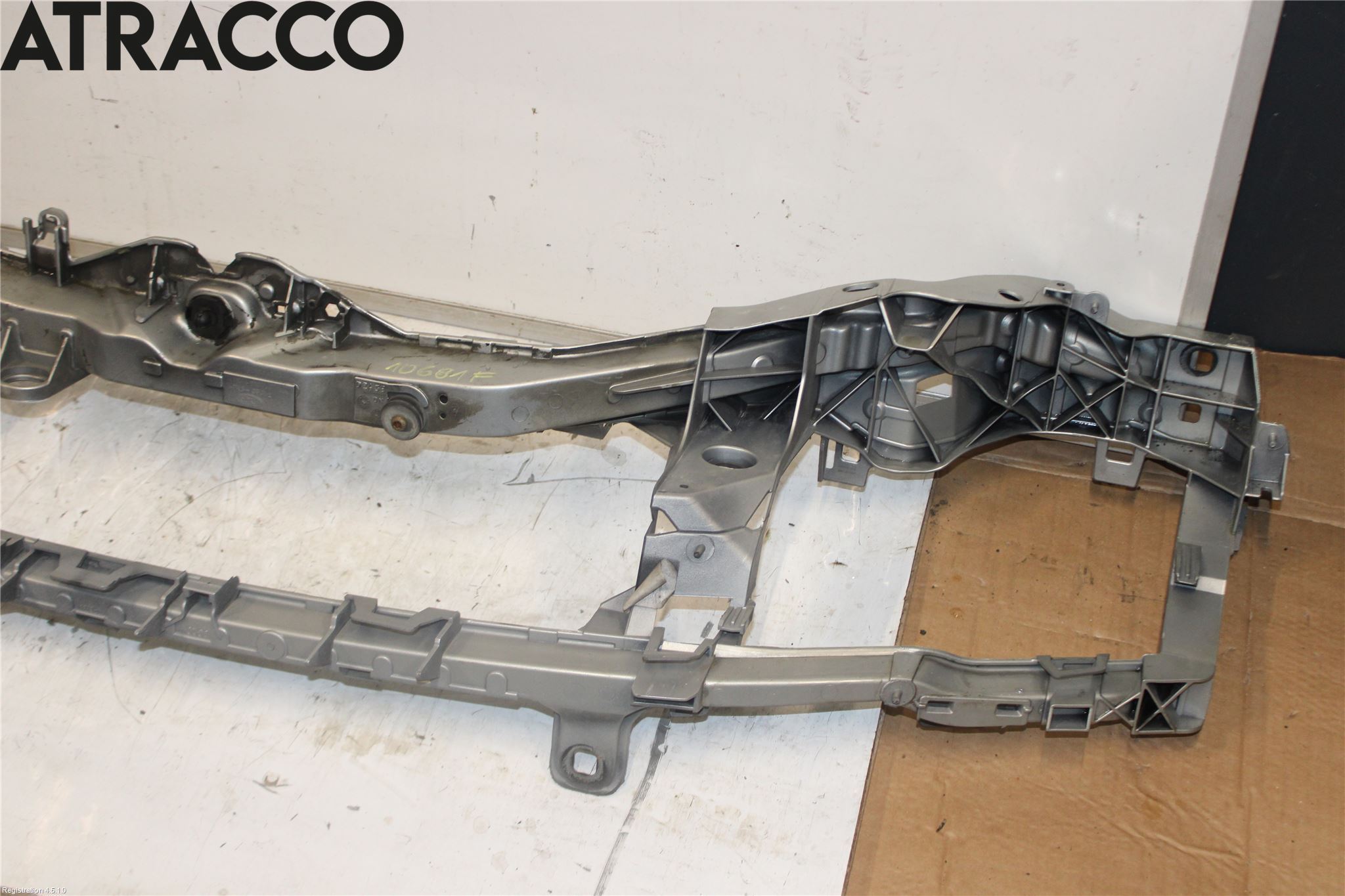 Ford FOCUS 08-11 Frontstykke-Boks