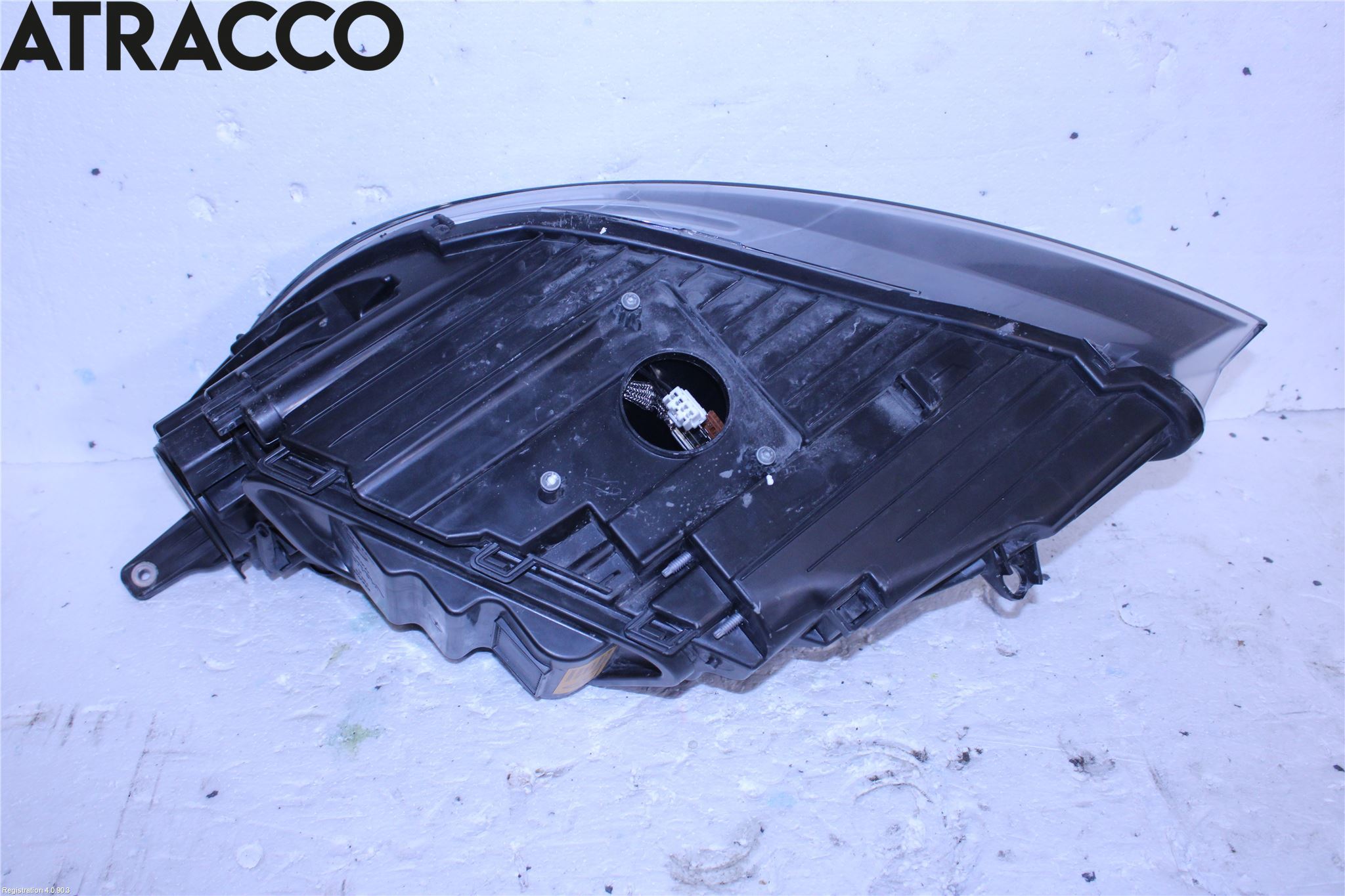 Volvo V40 12-19 Frontlykt Høyre