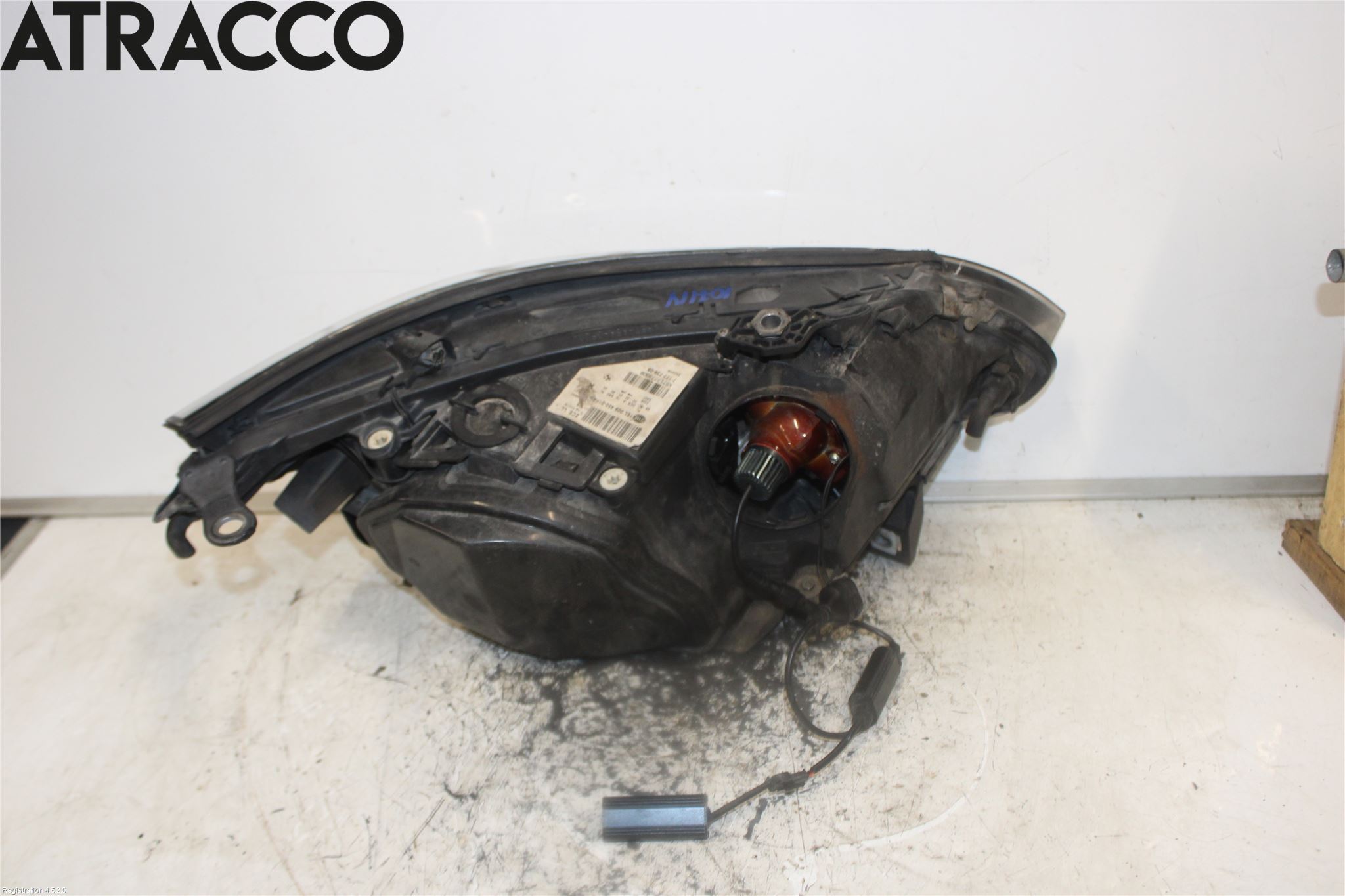 BMW 5 E60/61 Sed/Tou 02-10 Frontlykt Venstre