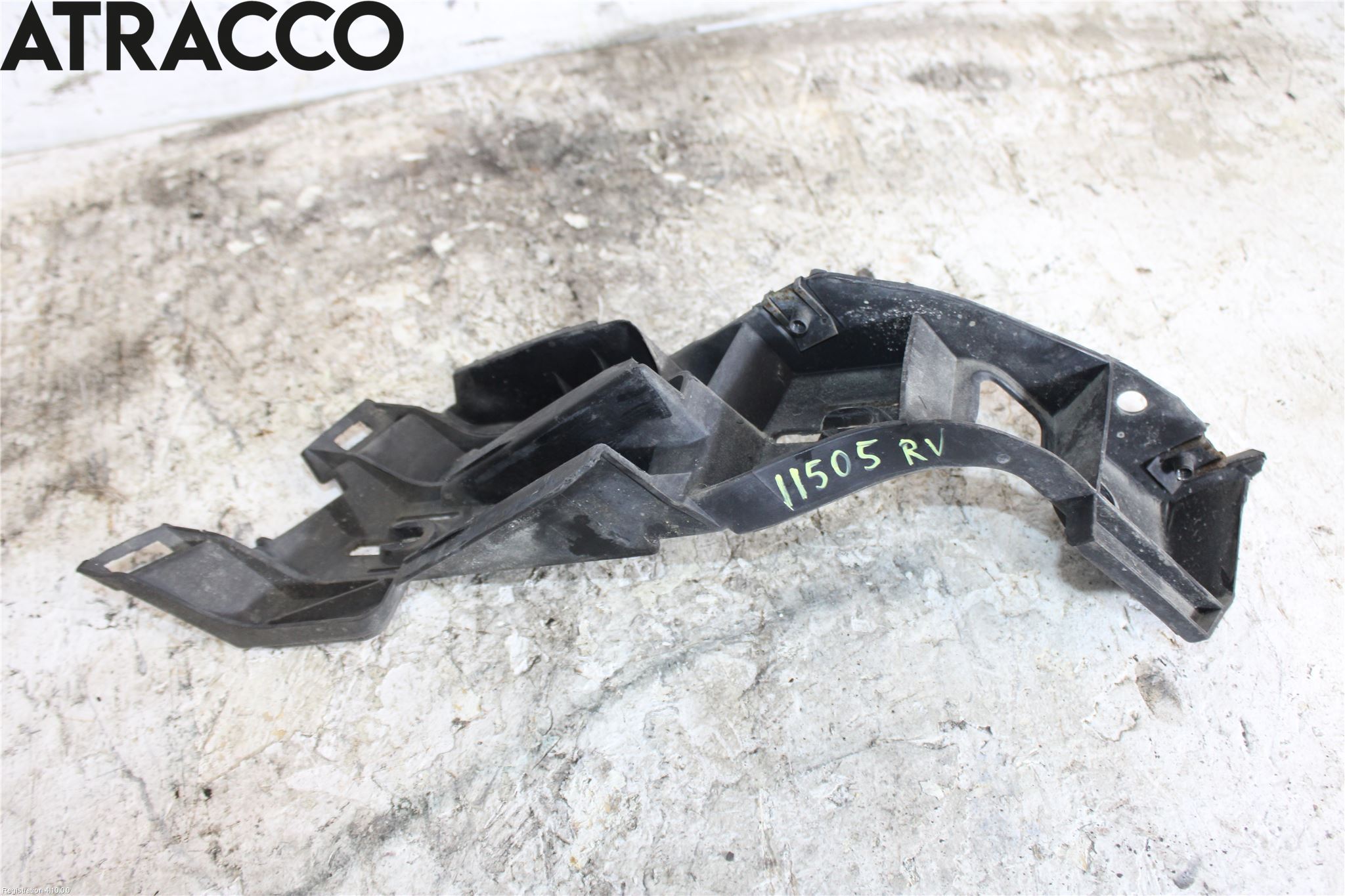 Volkswagen VW GOLF V 04-09 Støtfanger Bak Feste