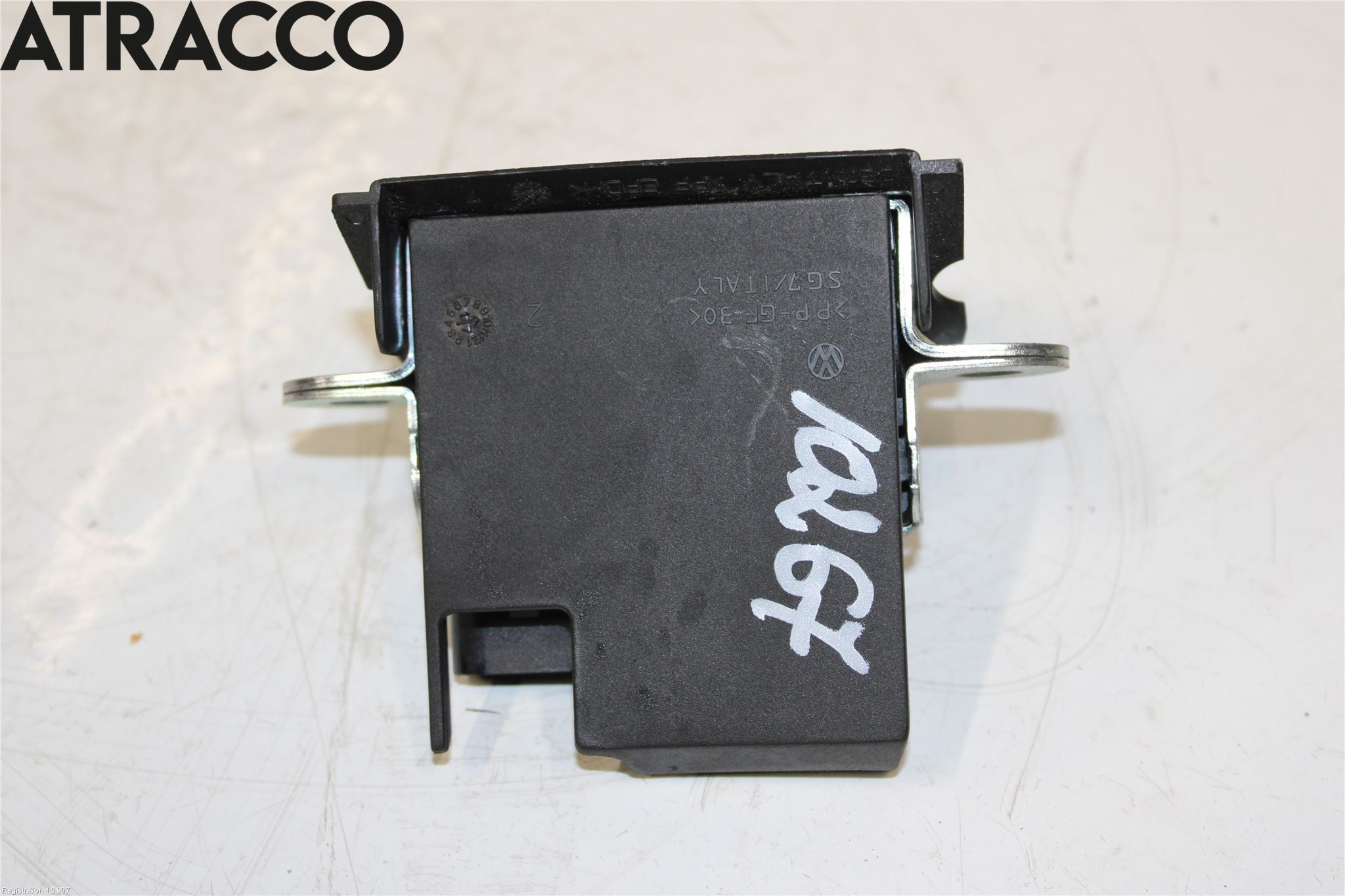 Volkswagen VW GOLF / E-GOLF VII 13-20 Bakluke-Lokk Låsekasse