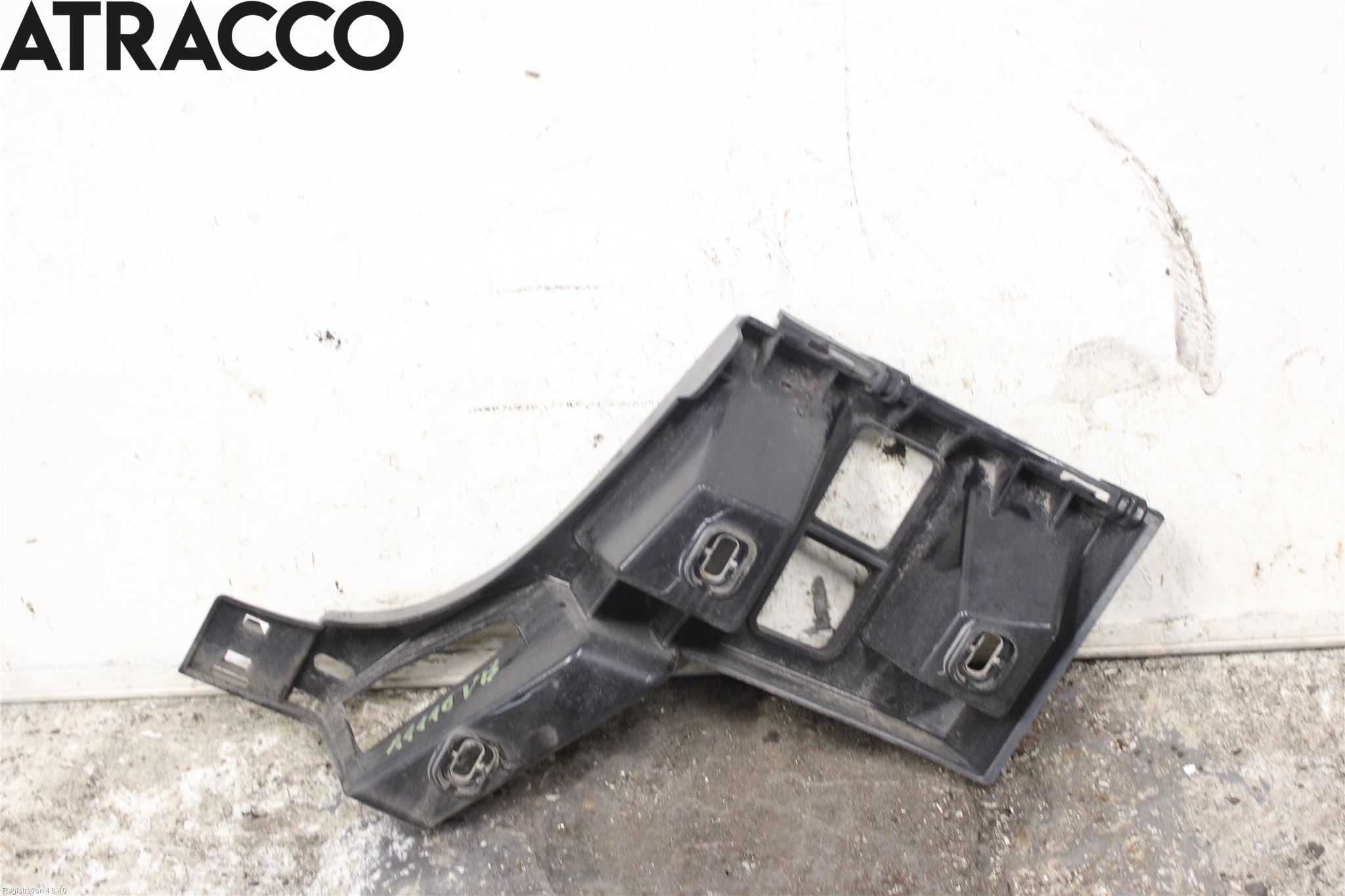 Mercedes-Benz MB ML/GLE-KLASS (W166) 12-18 Støtfangerfeste Bak Venstre