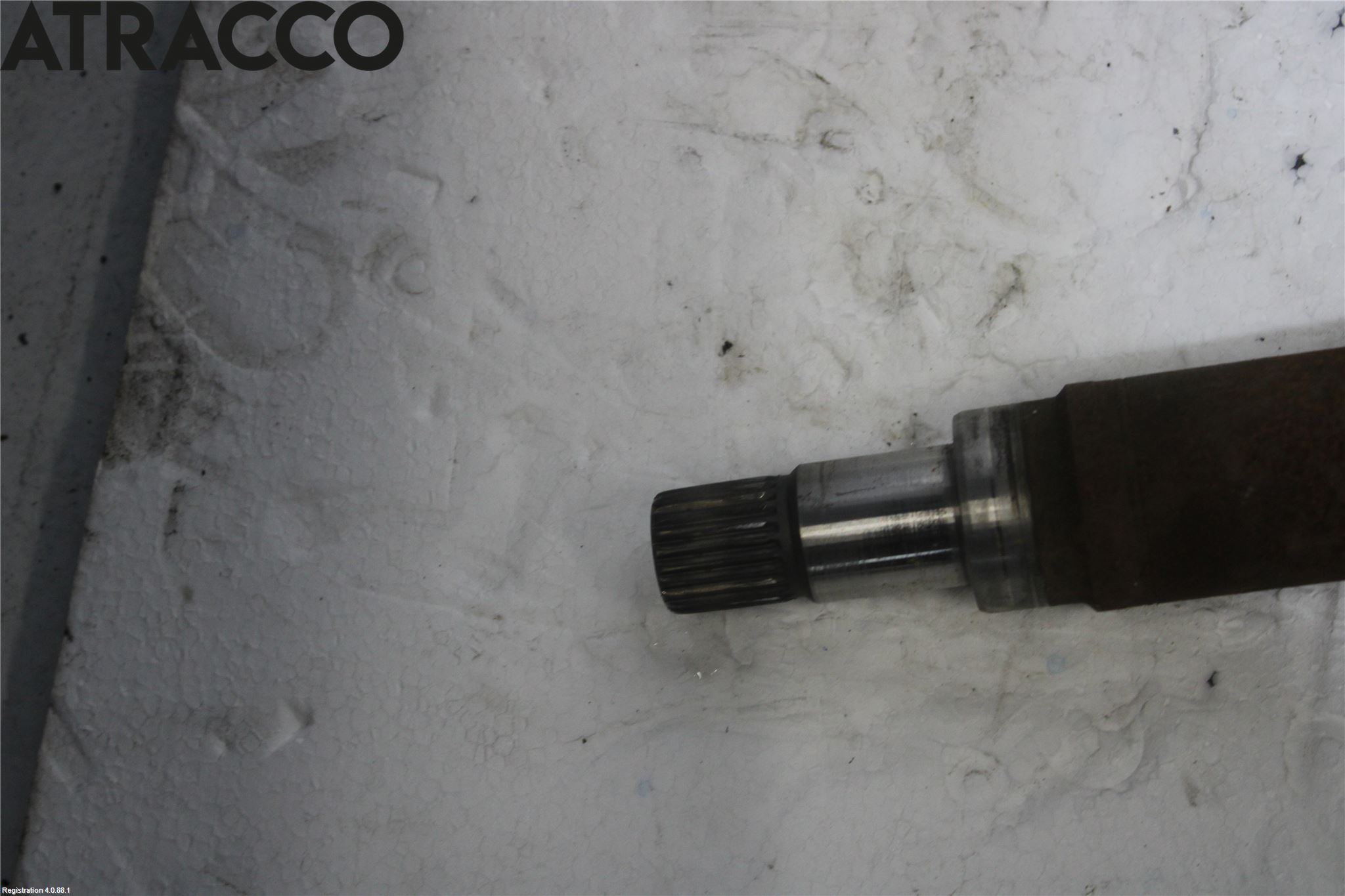 Ford FIESTA 09-12 Drivaksel Foran Kompl Høyre