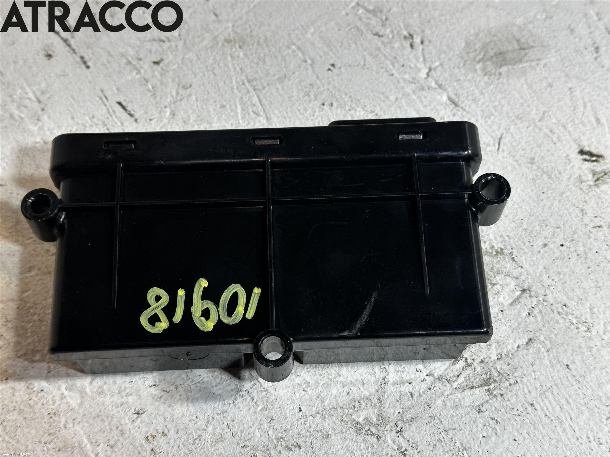 Tesla MODEL S 13- Styreenhet Bakluke