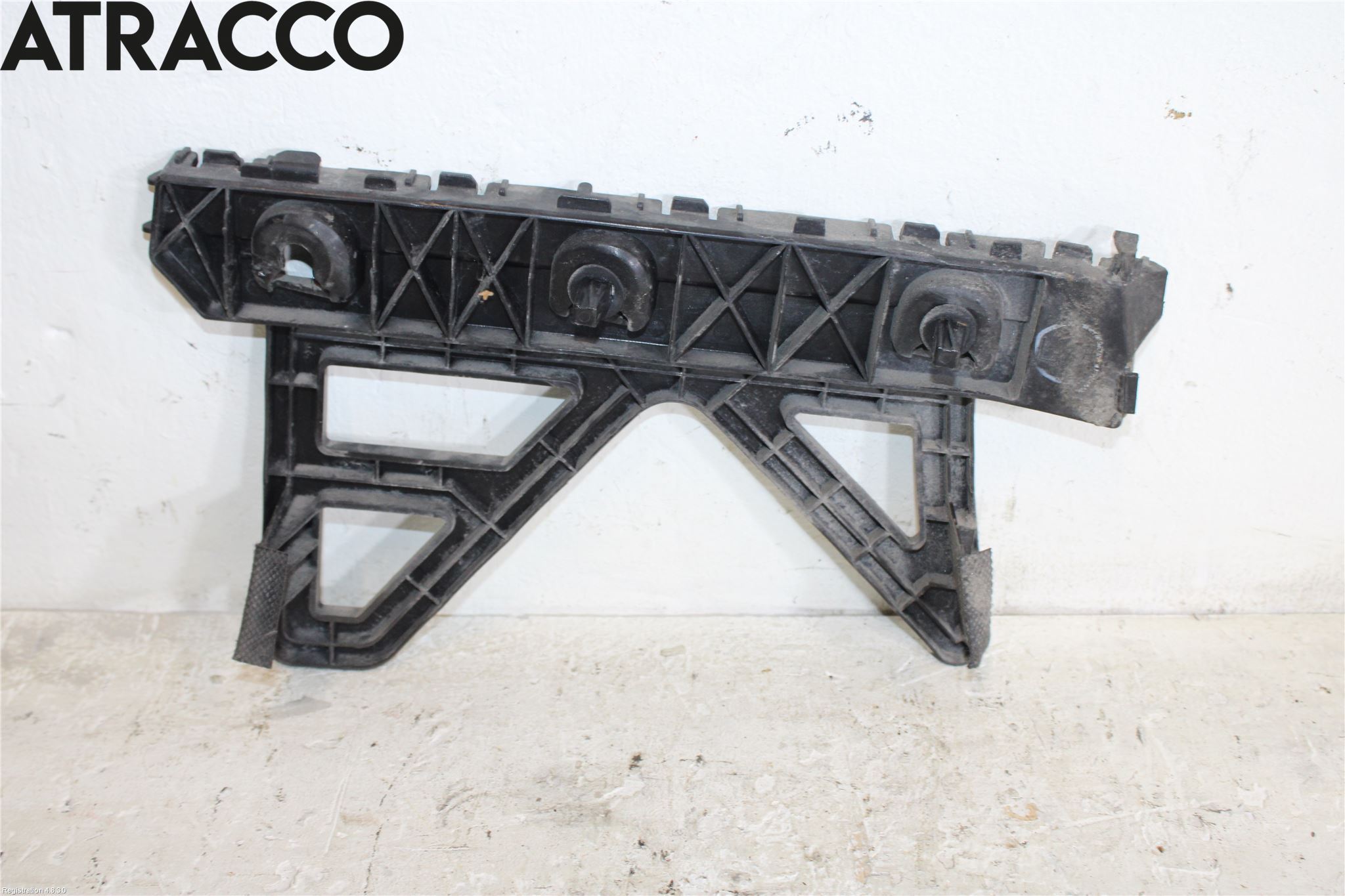 Hyundai i30 PD 17- Støtfangerfeste Bak Venstre