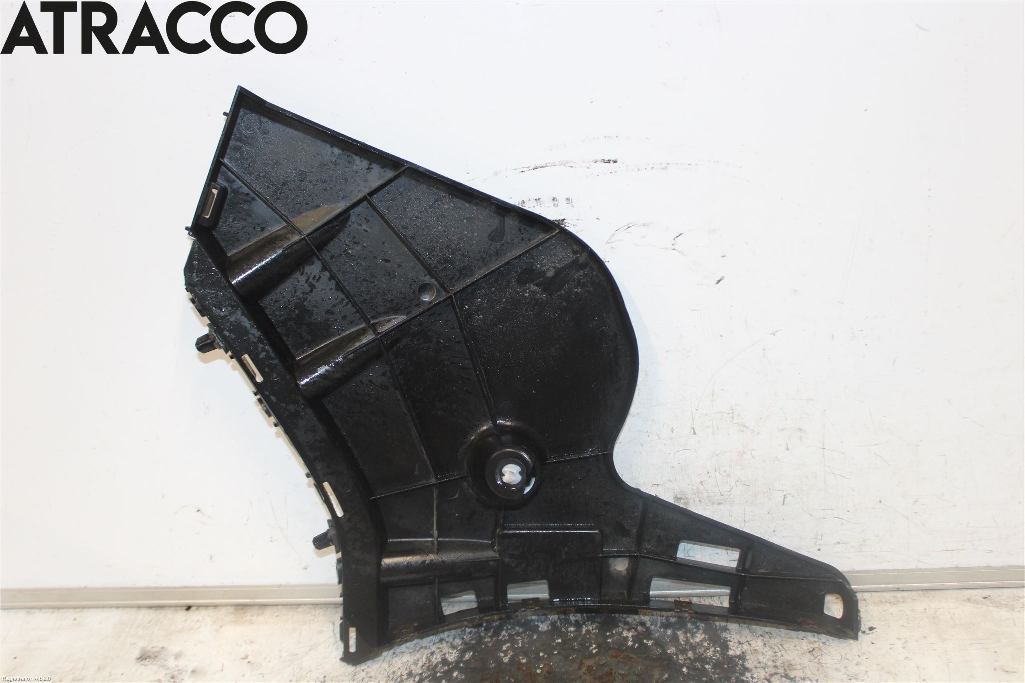 Volvo V60 14-18 Støtfangerfeste Bak Høyre