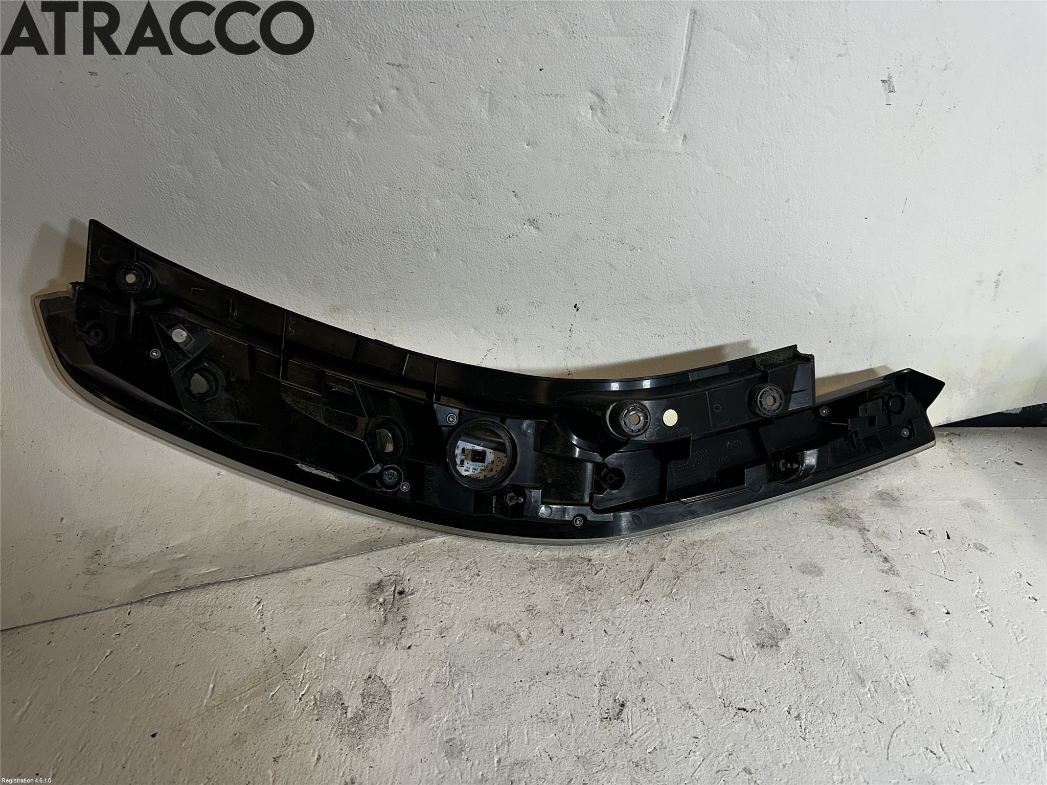 Nissan LEAF 11-17 Baklykt Venstre