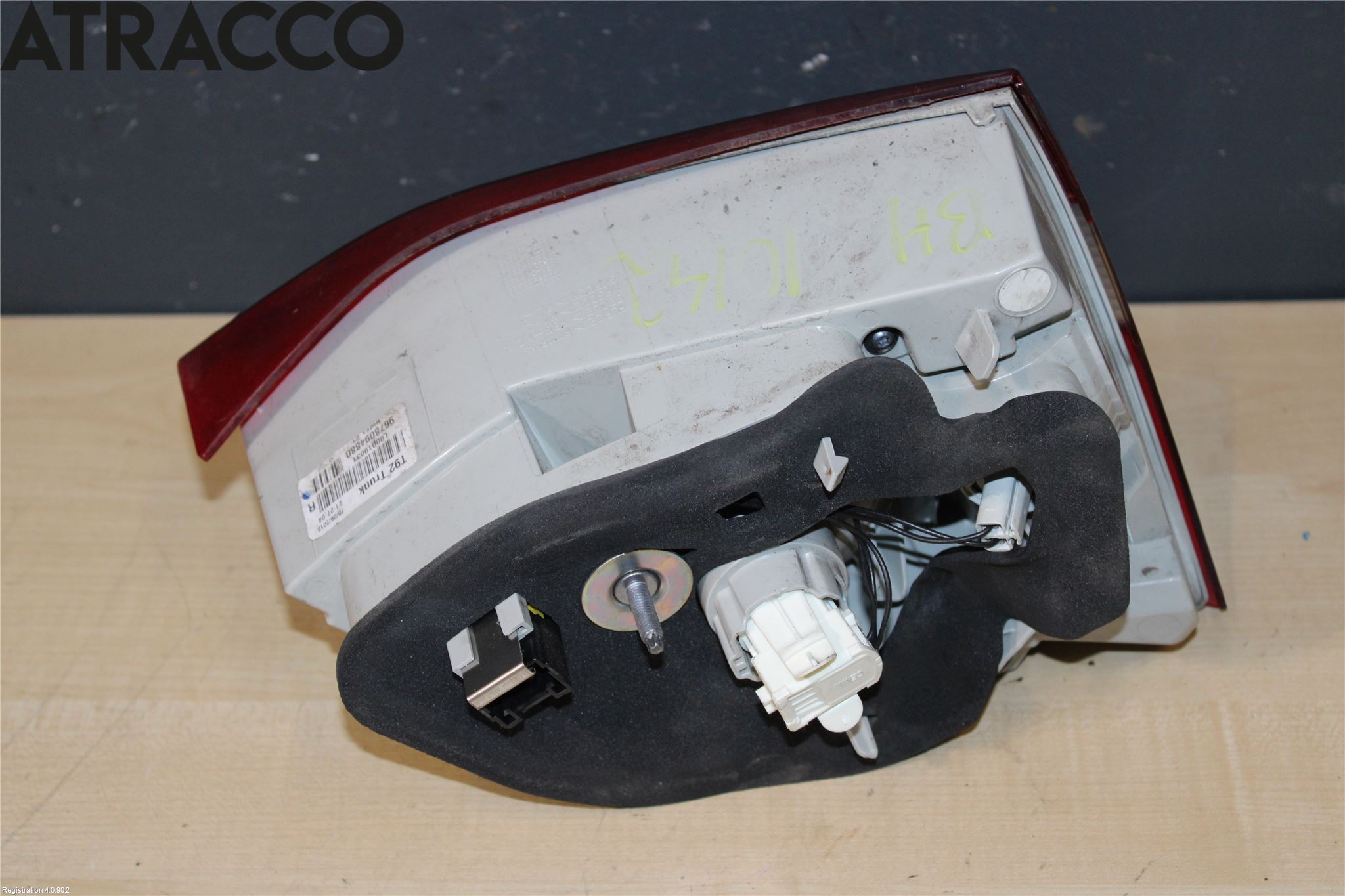 Peugeot 308 14-21 Baklykt Høyre  På Luke(Indre)