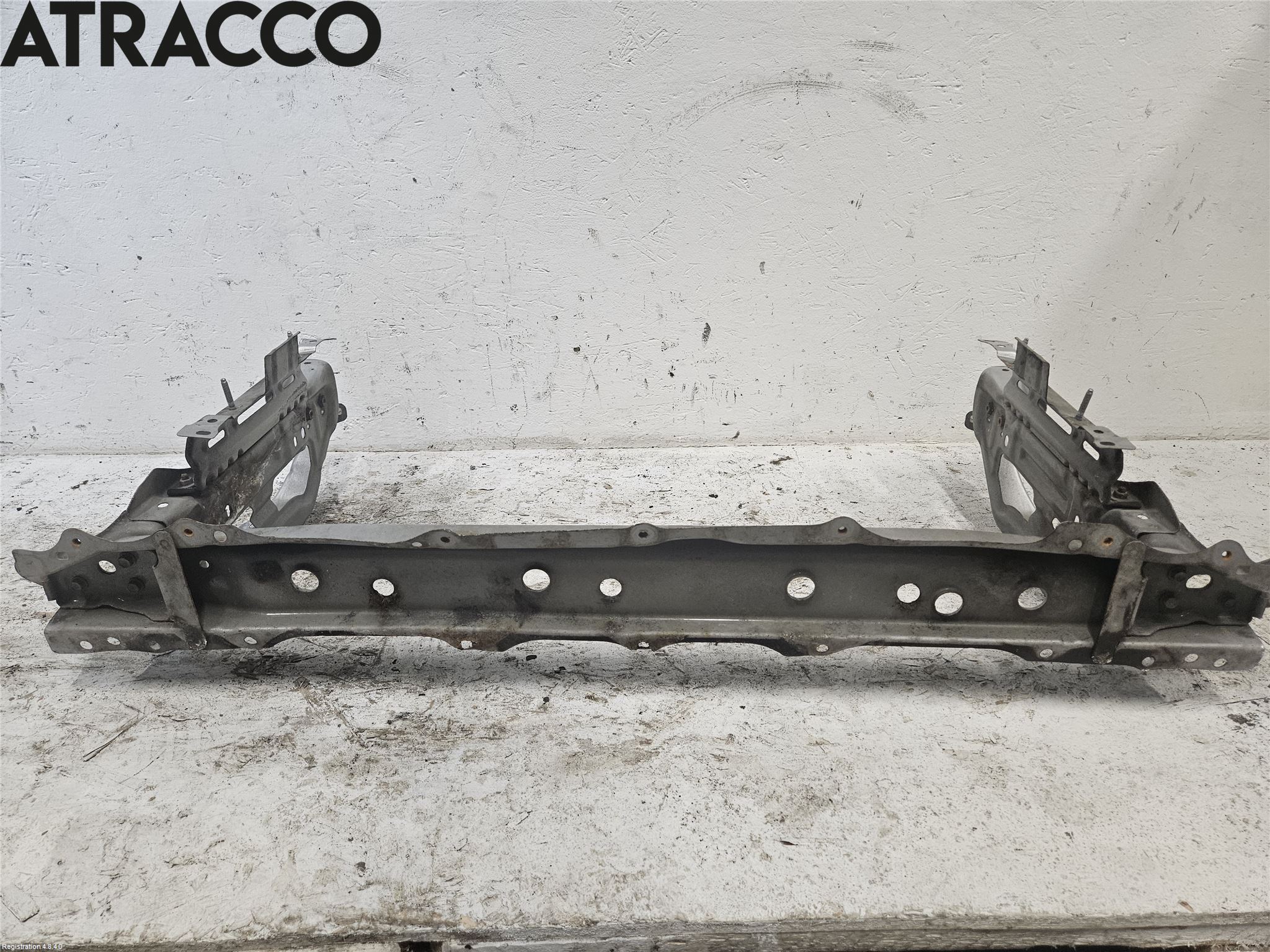 Toyota YARIS XP130 12-14 Radiator Feste - Ramme - Bjelk