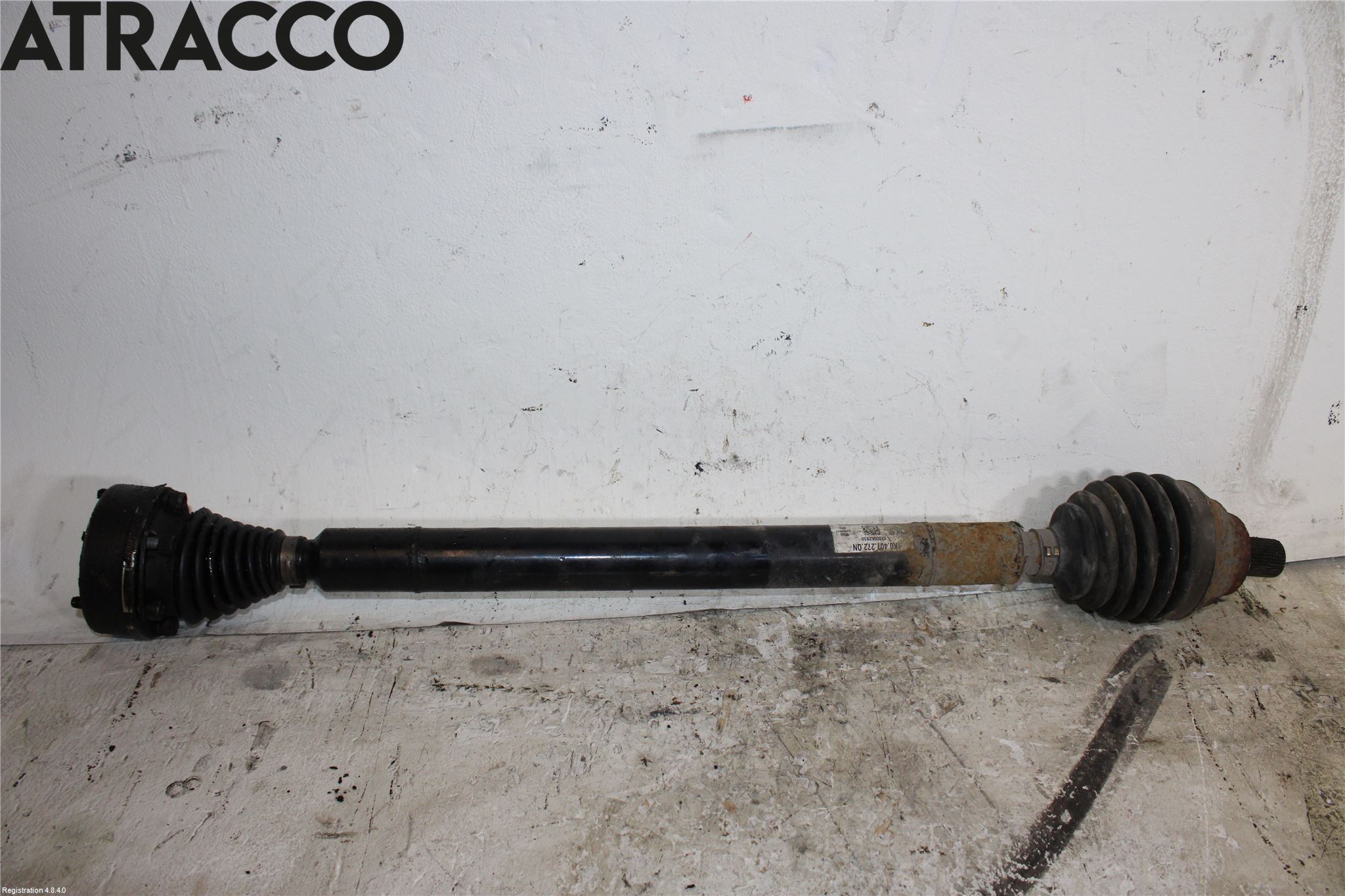 Volkswagen VW PASSAT 11-14 Drivaksel Foran Kompl Høyre