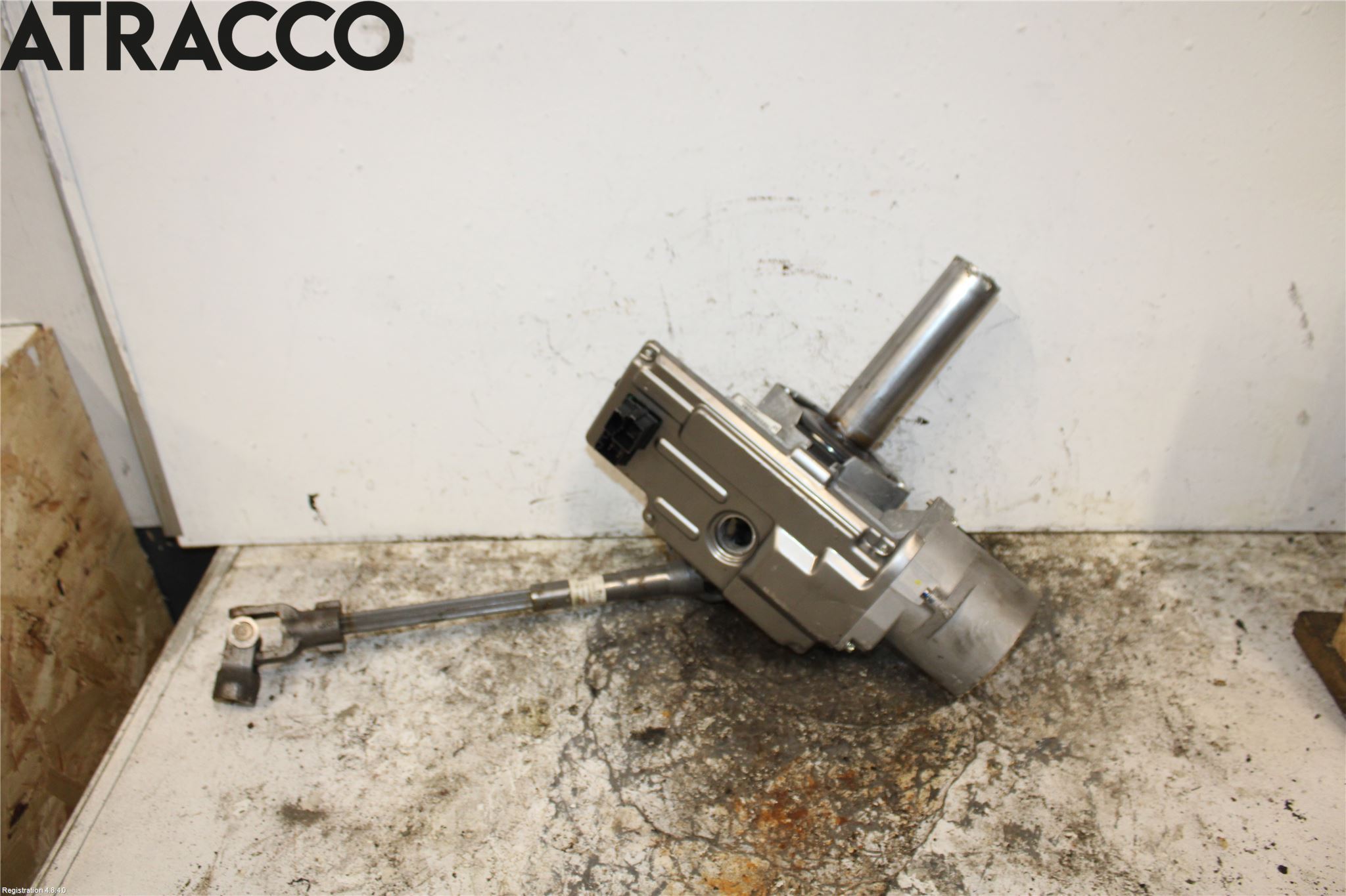 Opel CORSA E 15-19 Rattakselaggregat Justerbart