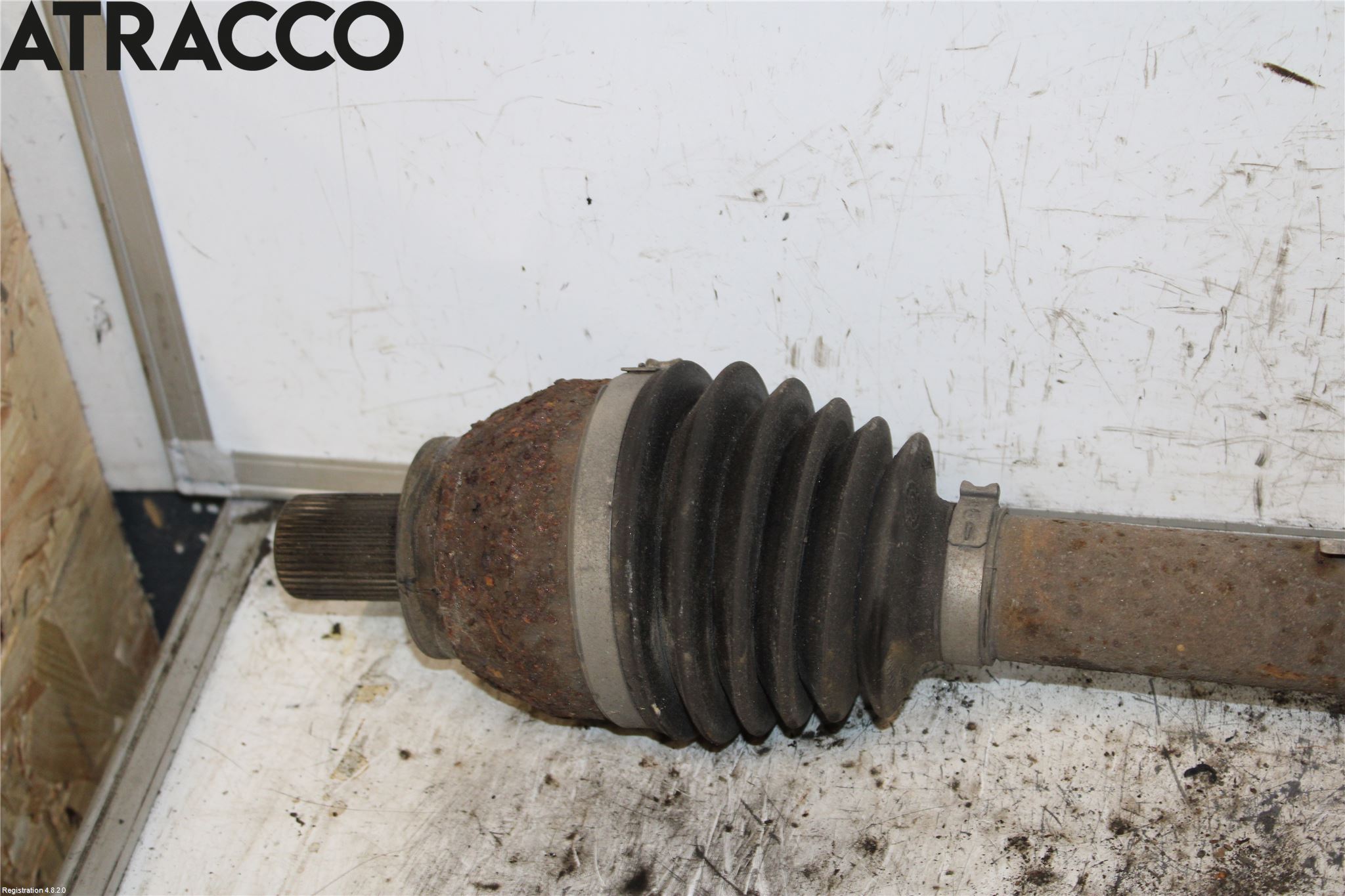 Volvo V70 08-13 Drivaksel Foran Kompl Høyre