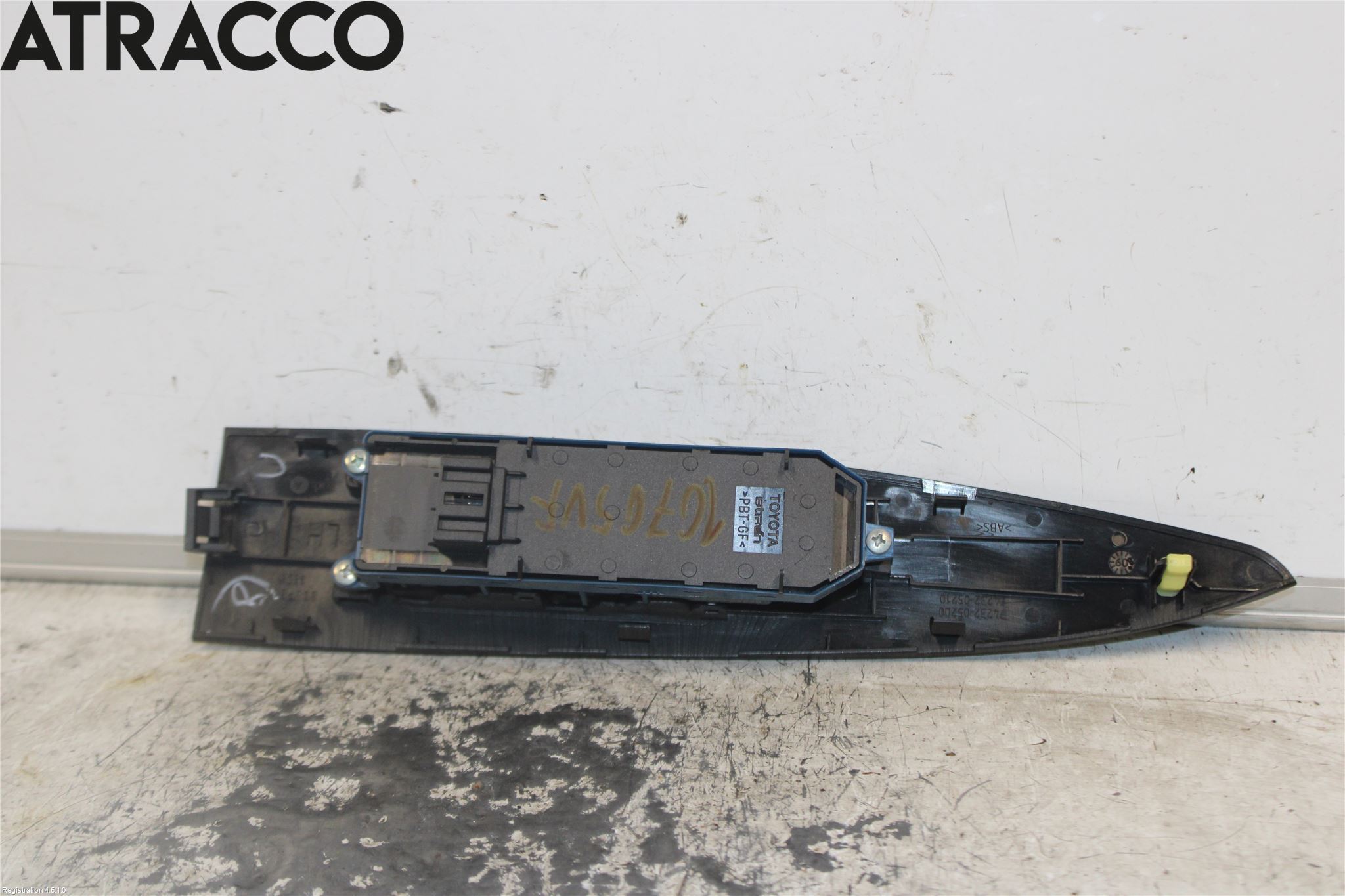 Toyota AVENSIS 09-15 Bryter Vindusheis