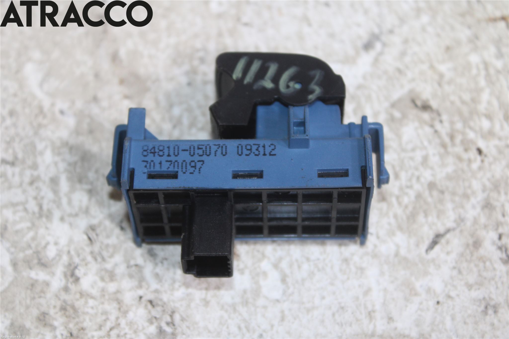 Toyota AVENSIS 09-15 Bryter Vindusheis