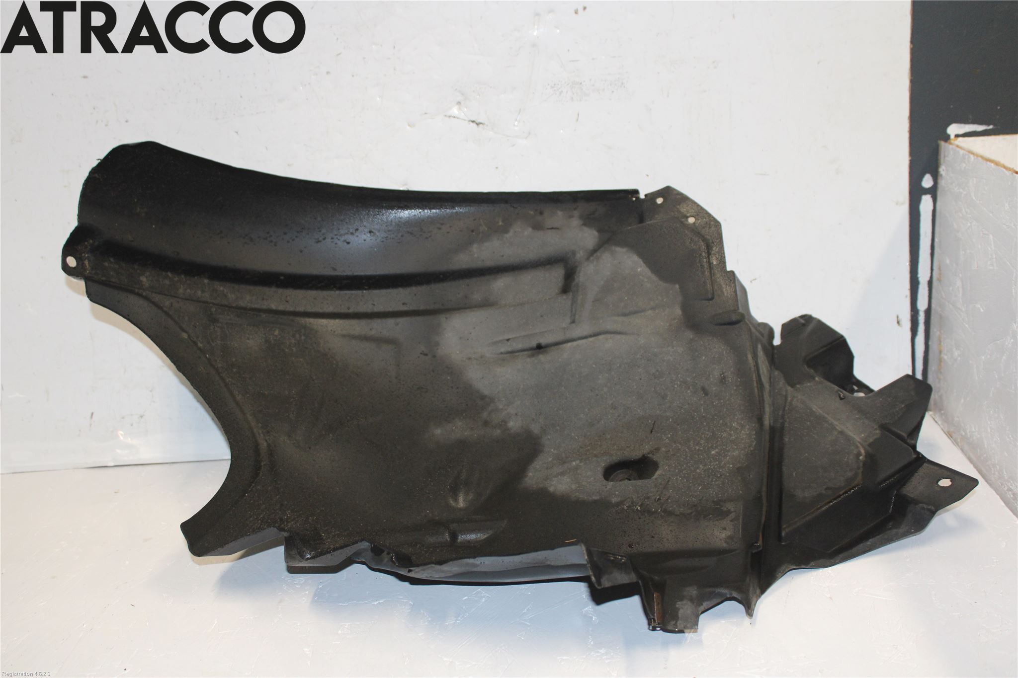 Mercedes-Benz MB E-KLASS (W212) 09-16 Skjerm Indre