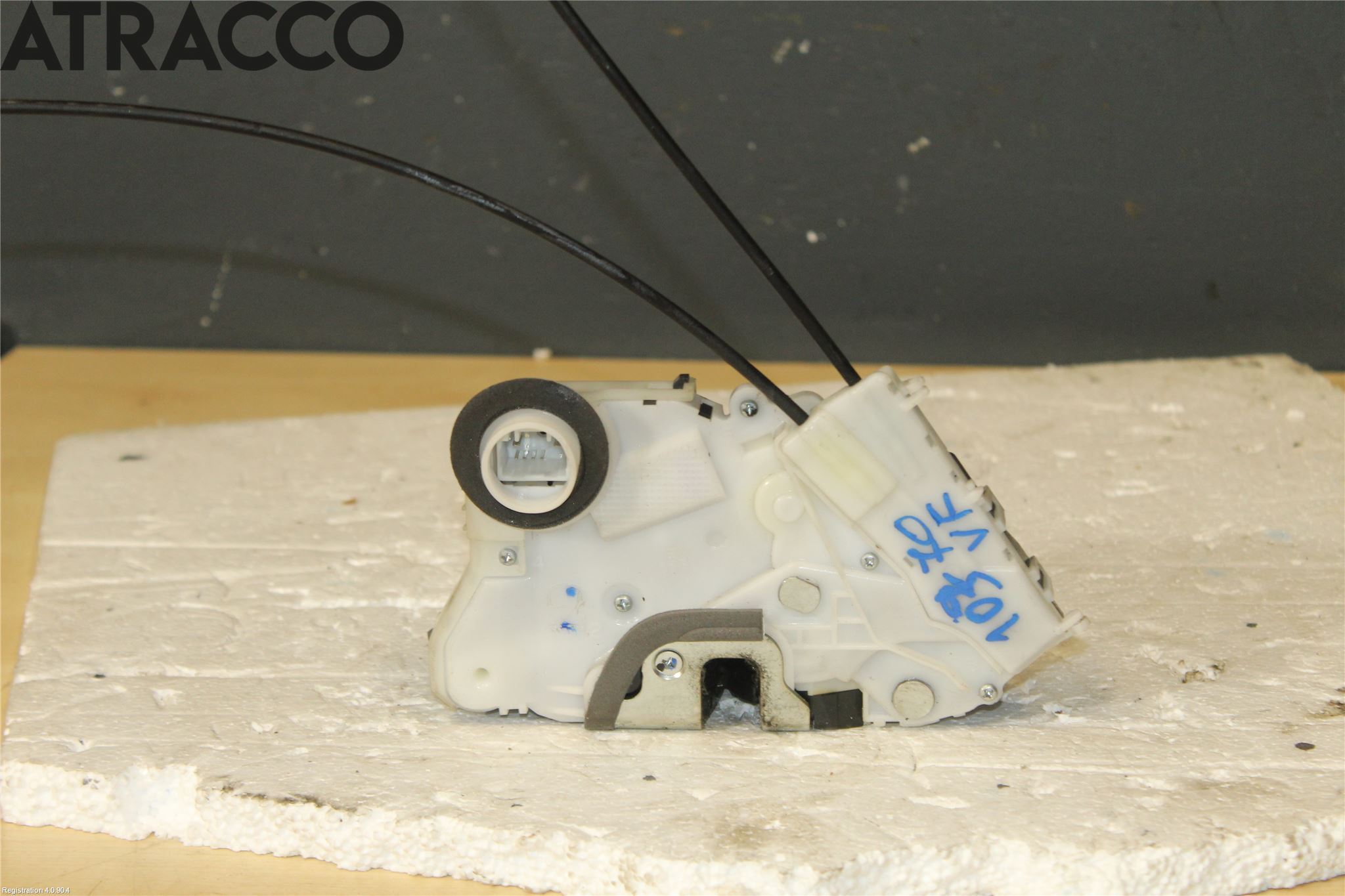 Toyota YARIS XP130 12-14 Dørlås - Låsekasse