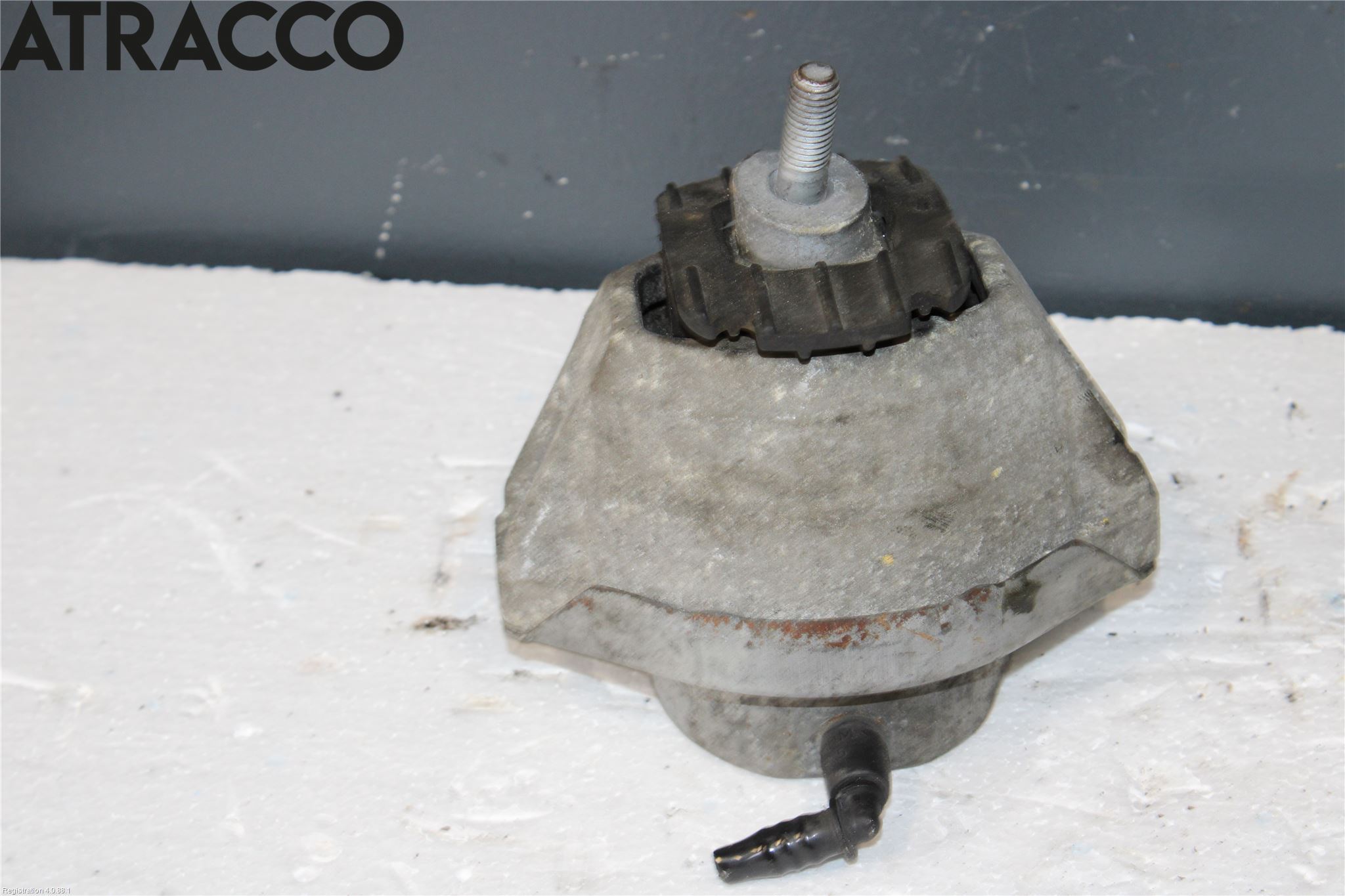 BMW 5 E60/61 Sed/Tou 02-10 Motor Feste Gummi