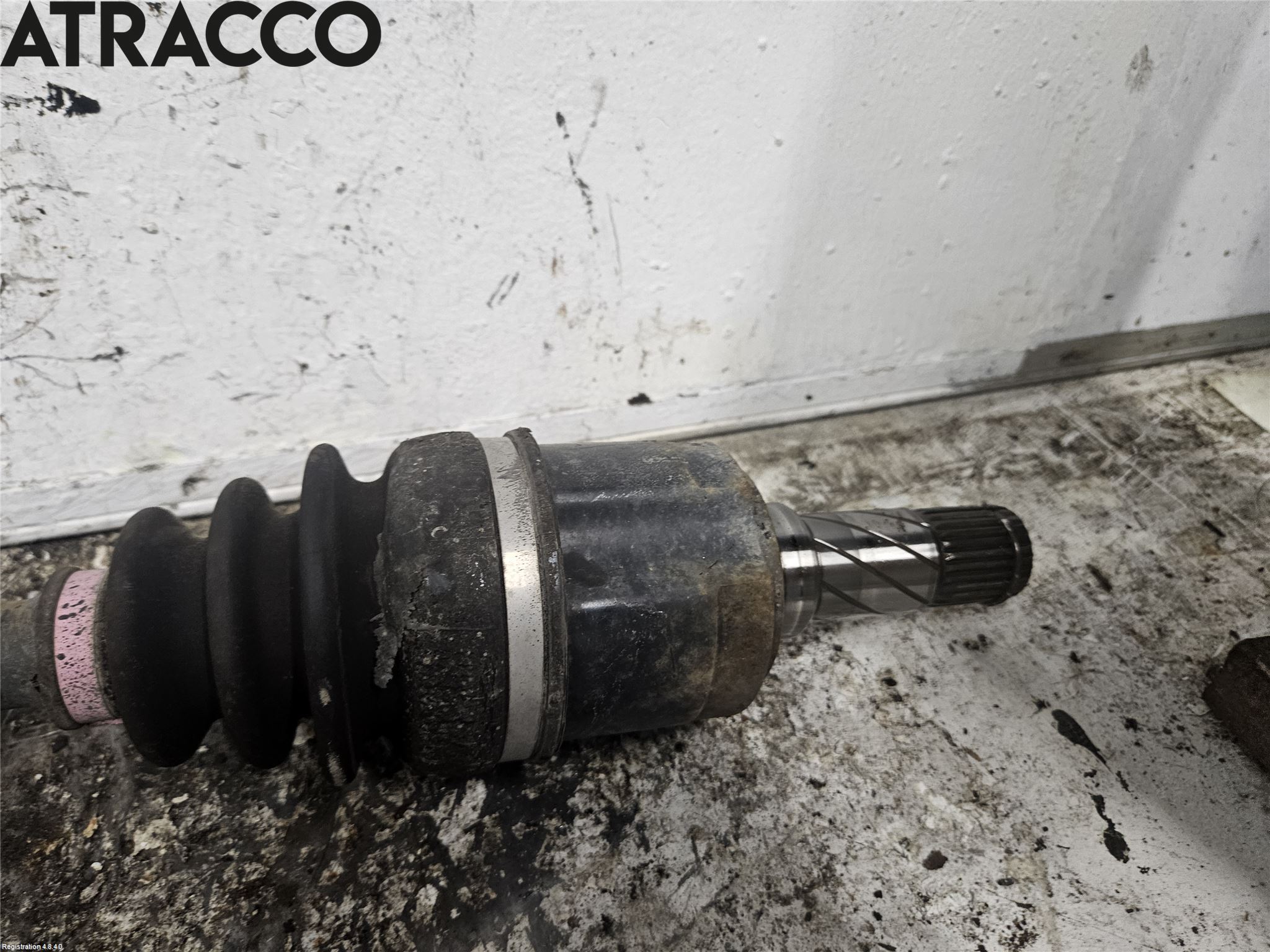 Mazda 2 (DE) 08-15 Drivaksel Foran Kompl Venstre