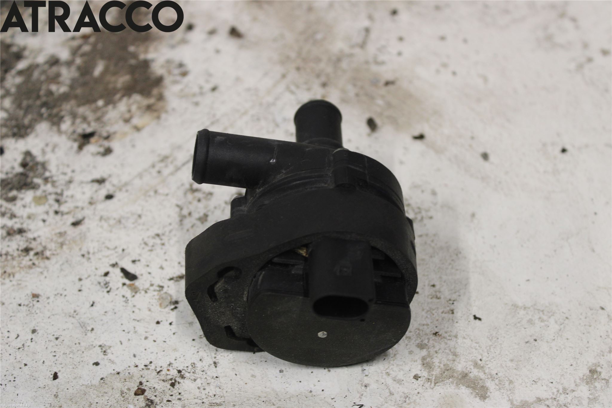 Mercedes-Benz MB E-KLASS (W212) 09-16 Vannpumpe