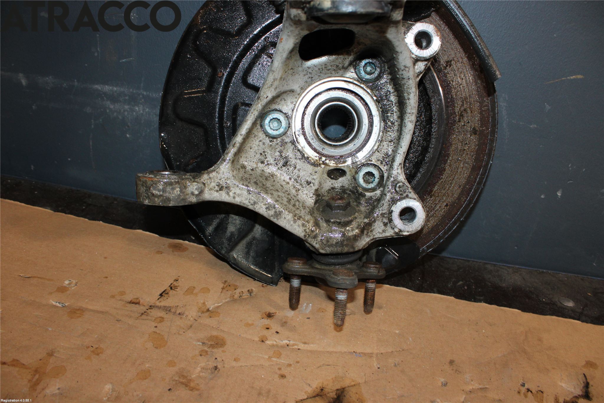 Skoda ROOMSTER Fjærbein Foran Venstre