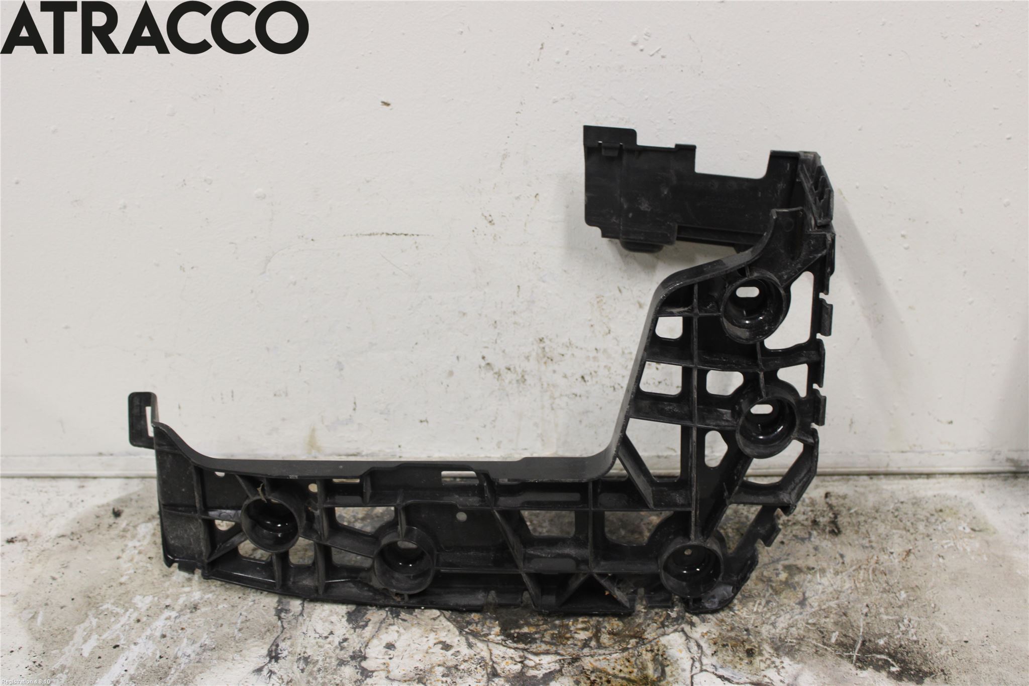 Volkswagen VW CRAFTER II / E-CRAFTER 17- Støtfanger Bak Feste