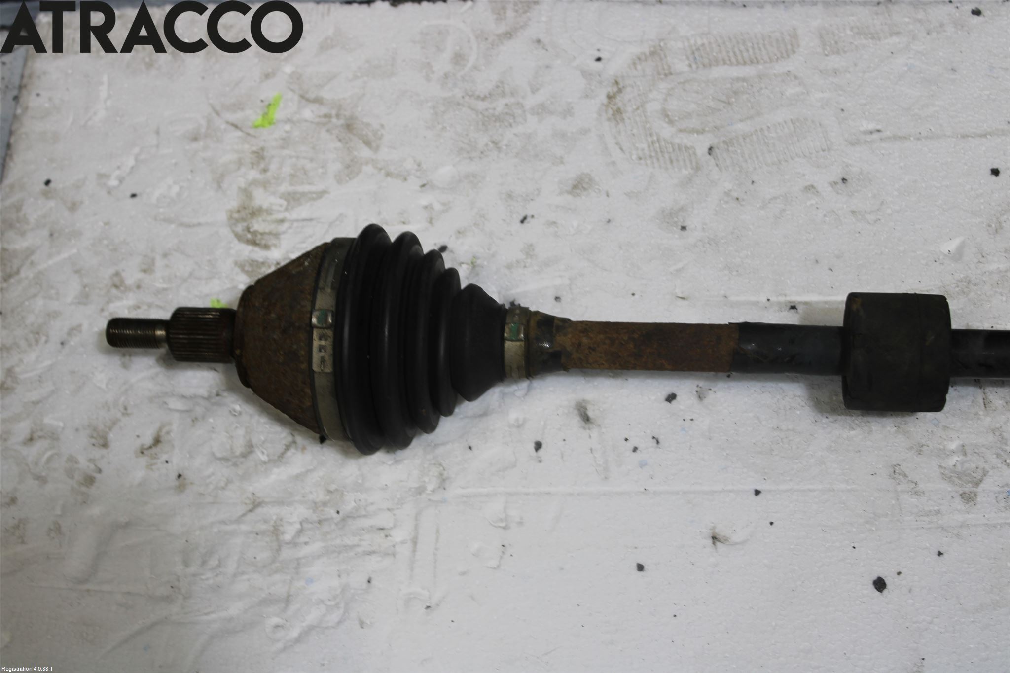 Volkswagen VW POLO 10-17 Drivaksel Foran Kompl Høyre