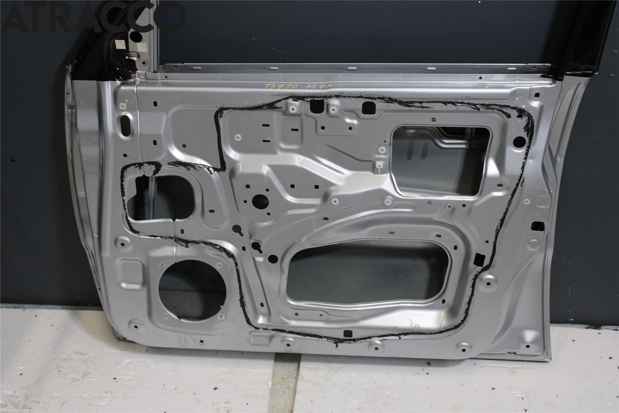 Mitsubishi PAJERO 06-15 Dør 4D Foran Høyre