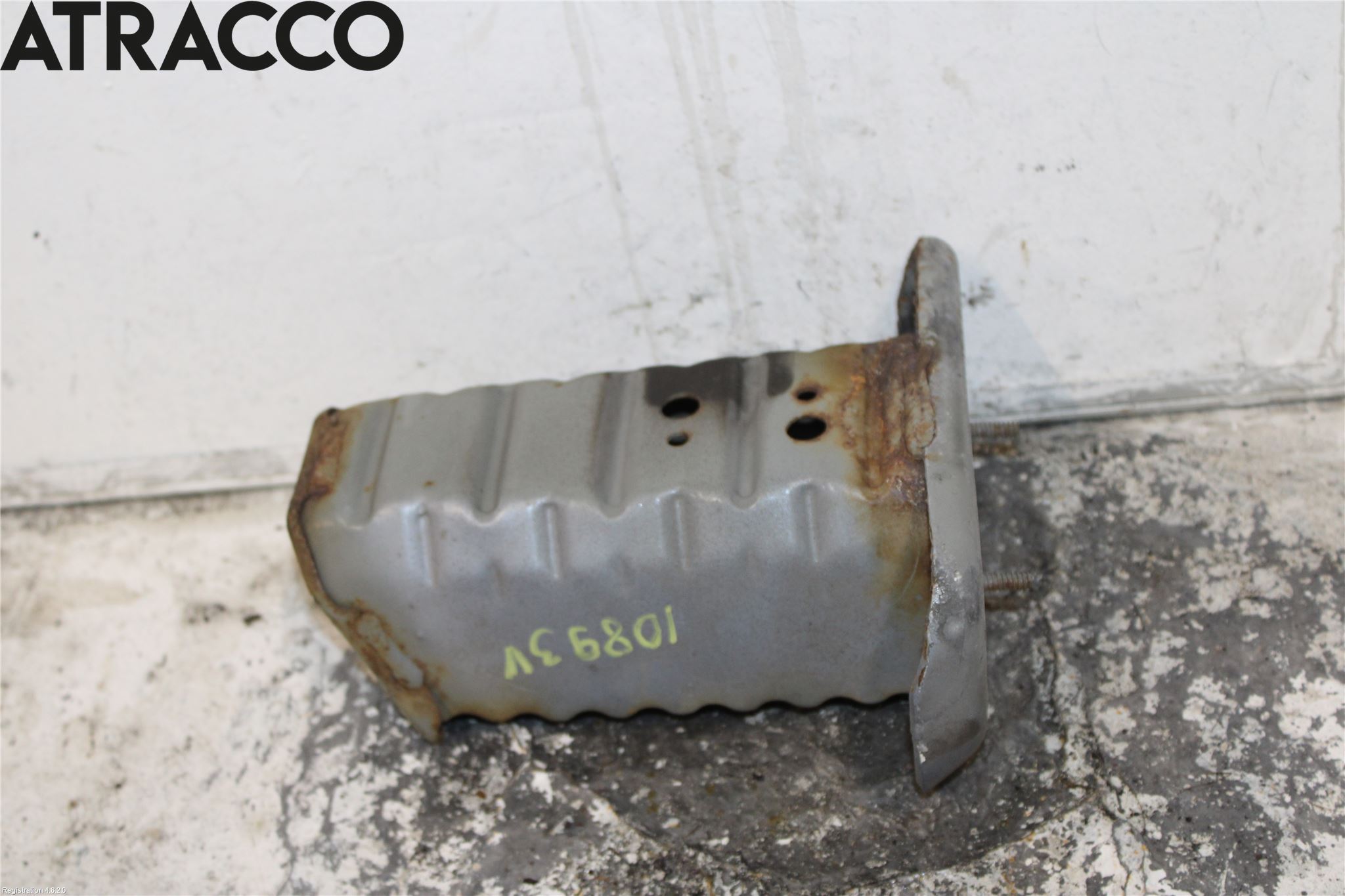 Toyota YARIS XP130 15-20 Støtfanger Foran Feste