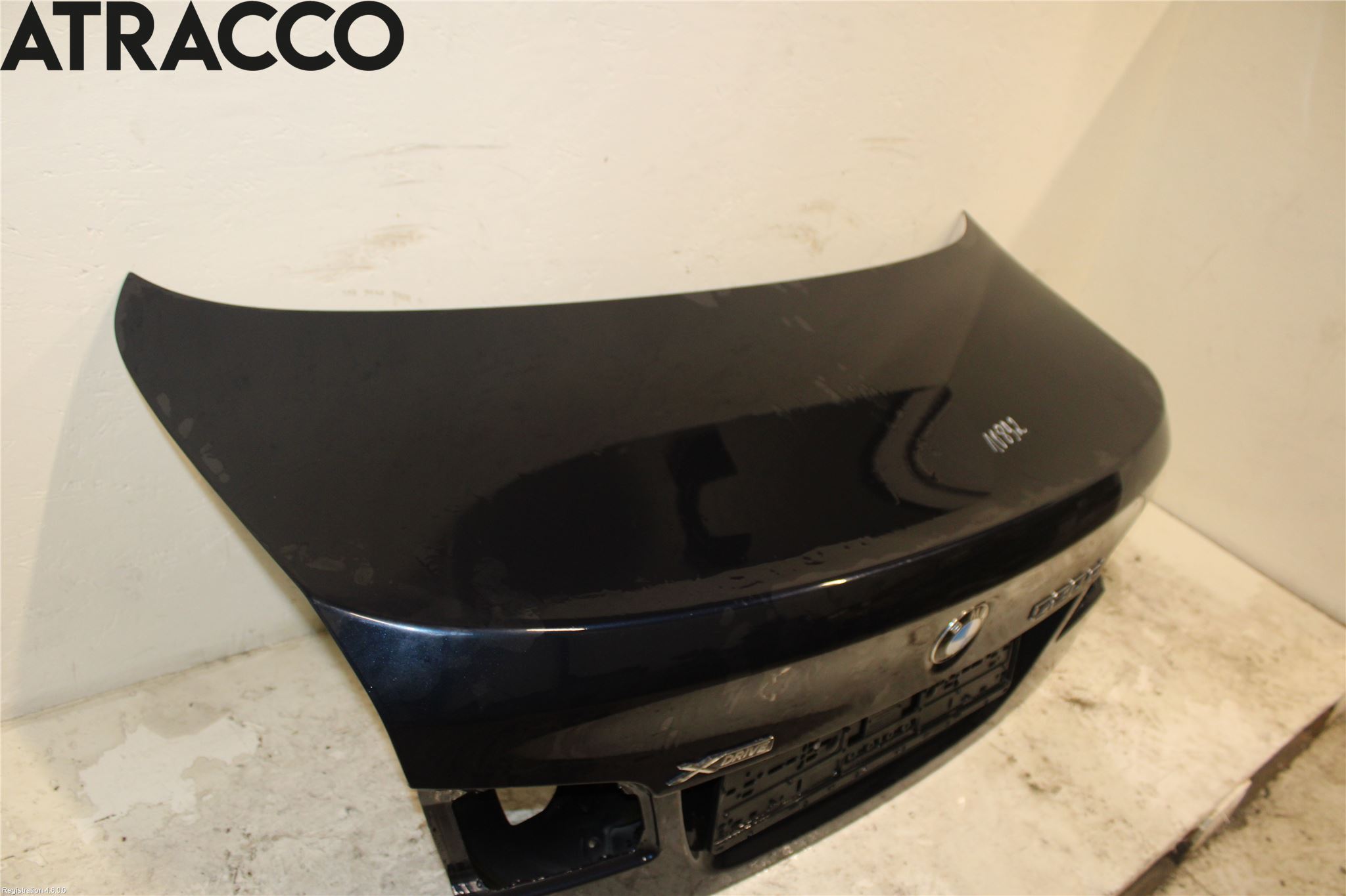 BMW 5 F10/F11/F18 09-17 Bakluke Koffertlokk