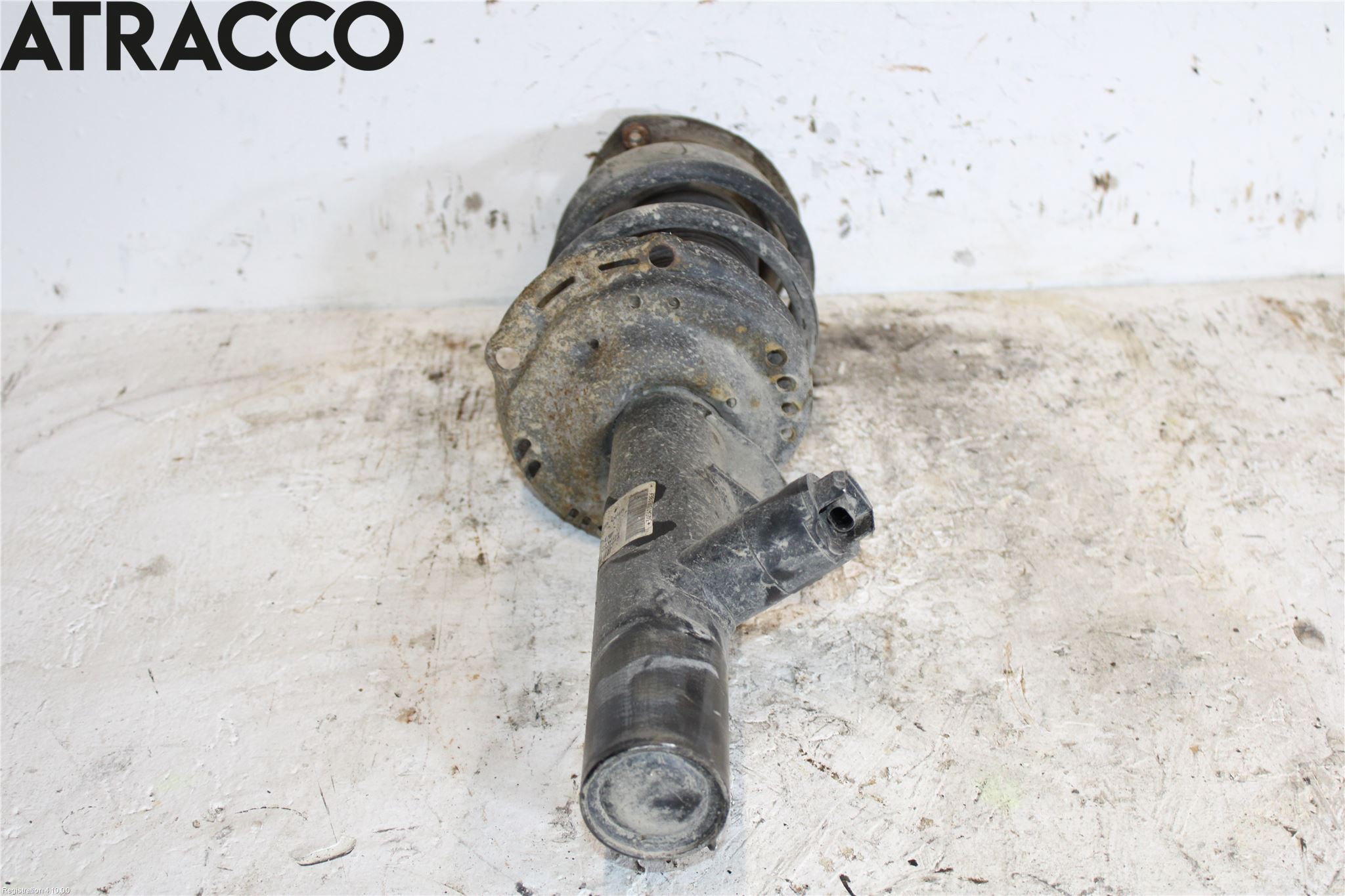 Skoda SUPERB 16-24 Fjærbein Foran Høyre