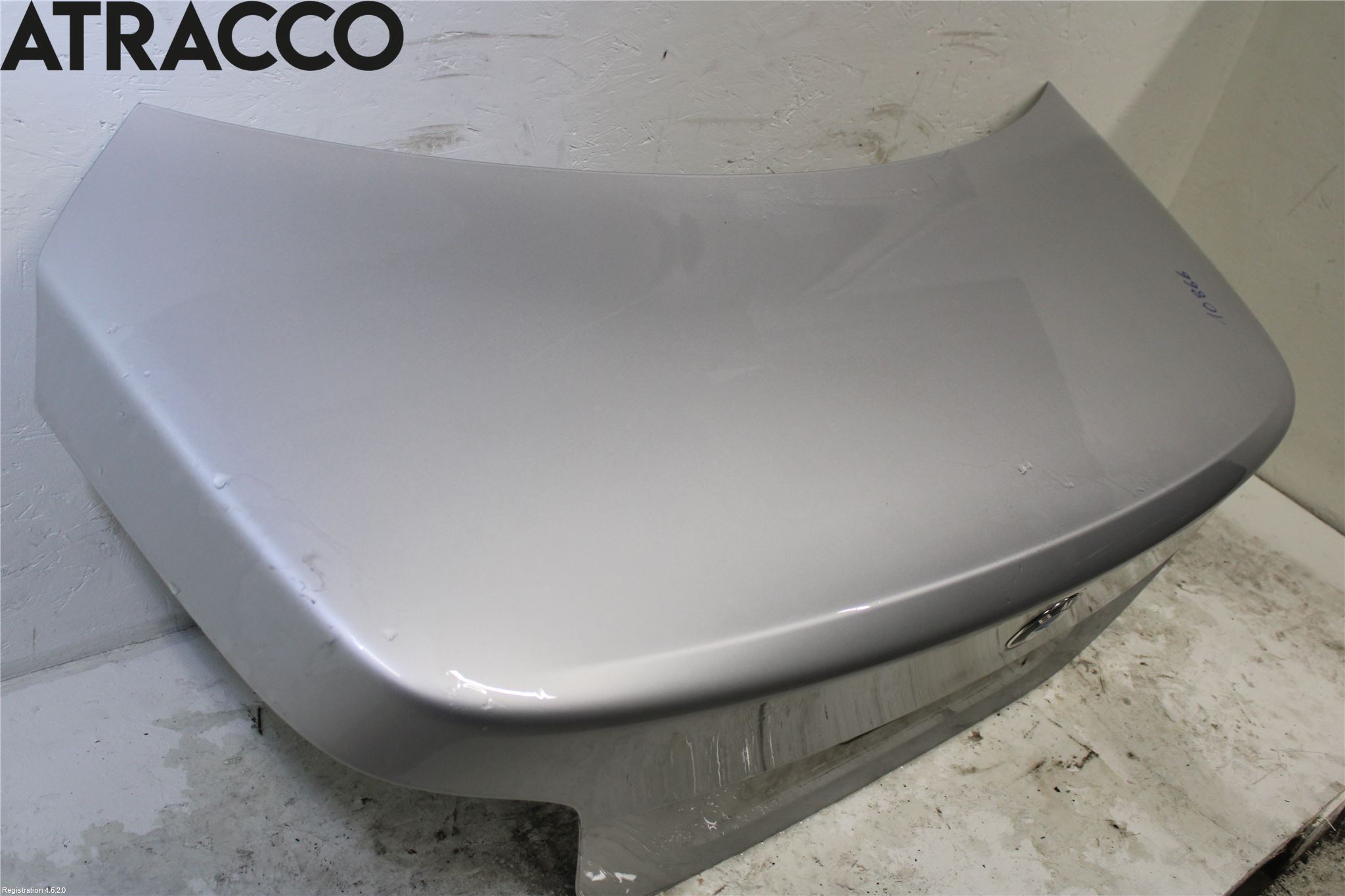 BMW 5 E60/61 Sed/Tou 02-10 Bakluke Koffertlokk