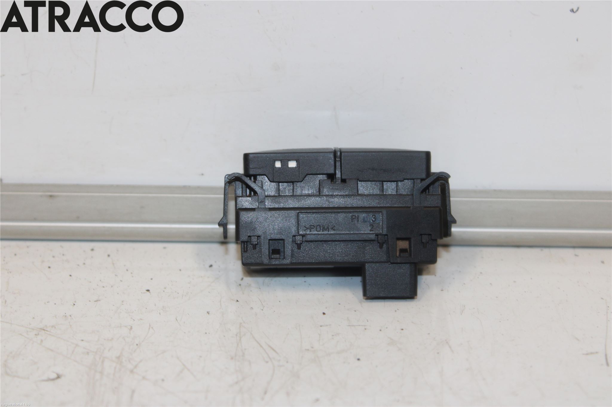 Mercedes-Benz MB E-KLASS (W212) 09-16 Bryter Øvrig