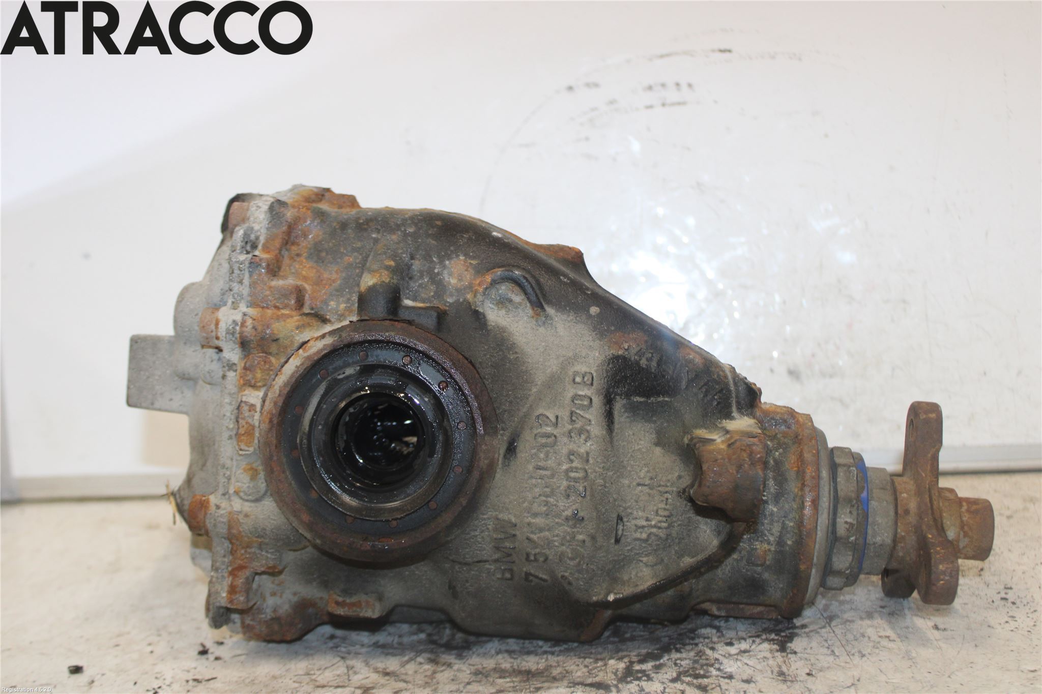 BMW 3 F30/F31/F80 12-19 Bakaksel Kardang Bak -Diff