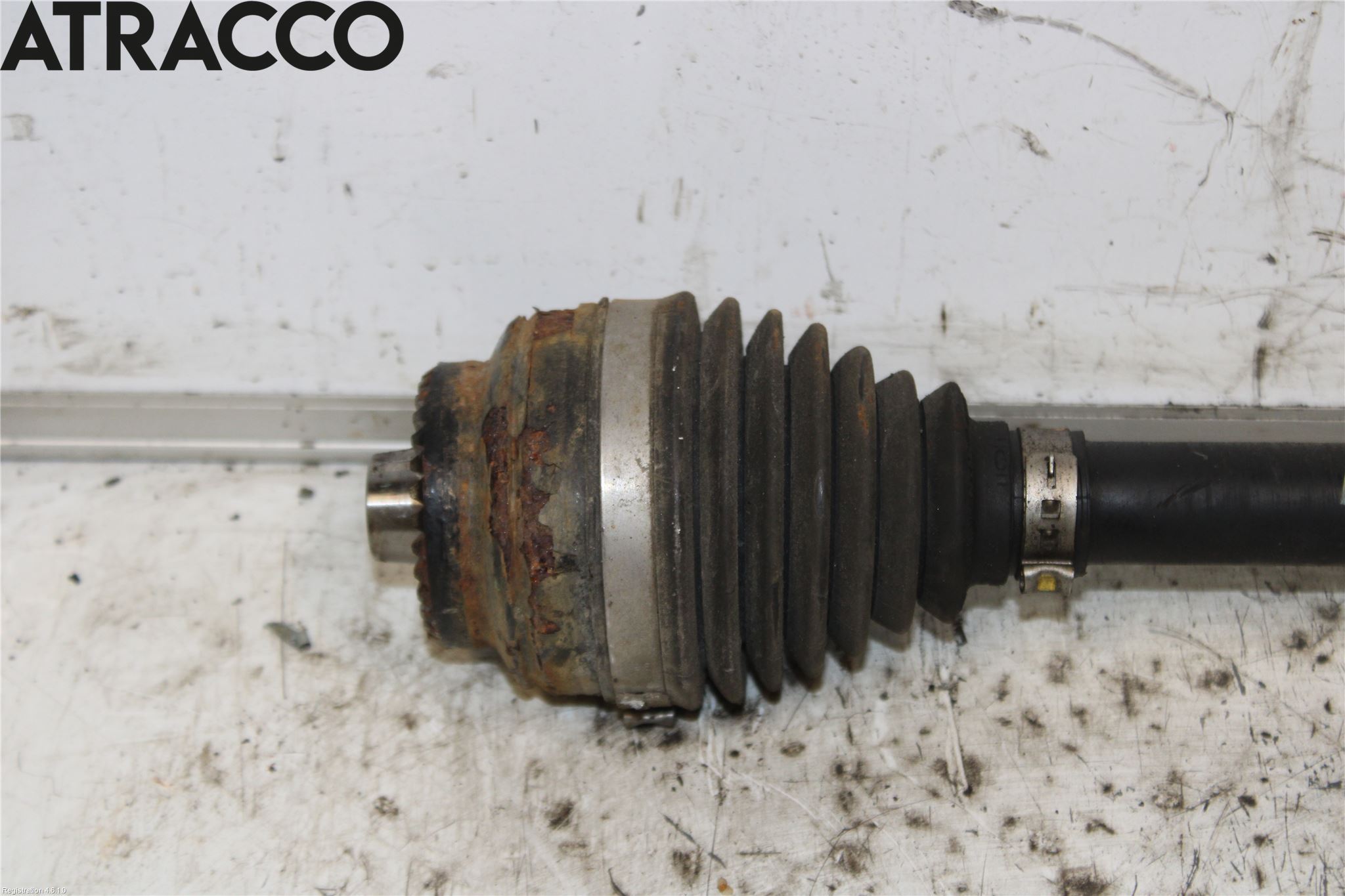 BMW X1 F48 15-22 Drivaksel Bak Kompl Venstre