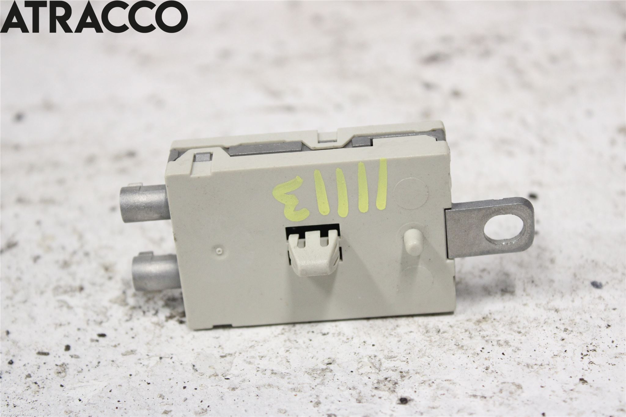 Volvo V40 12-19 Stereo Antenneforsterker