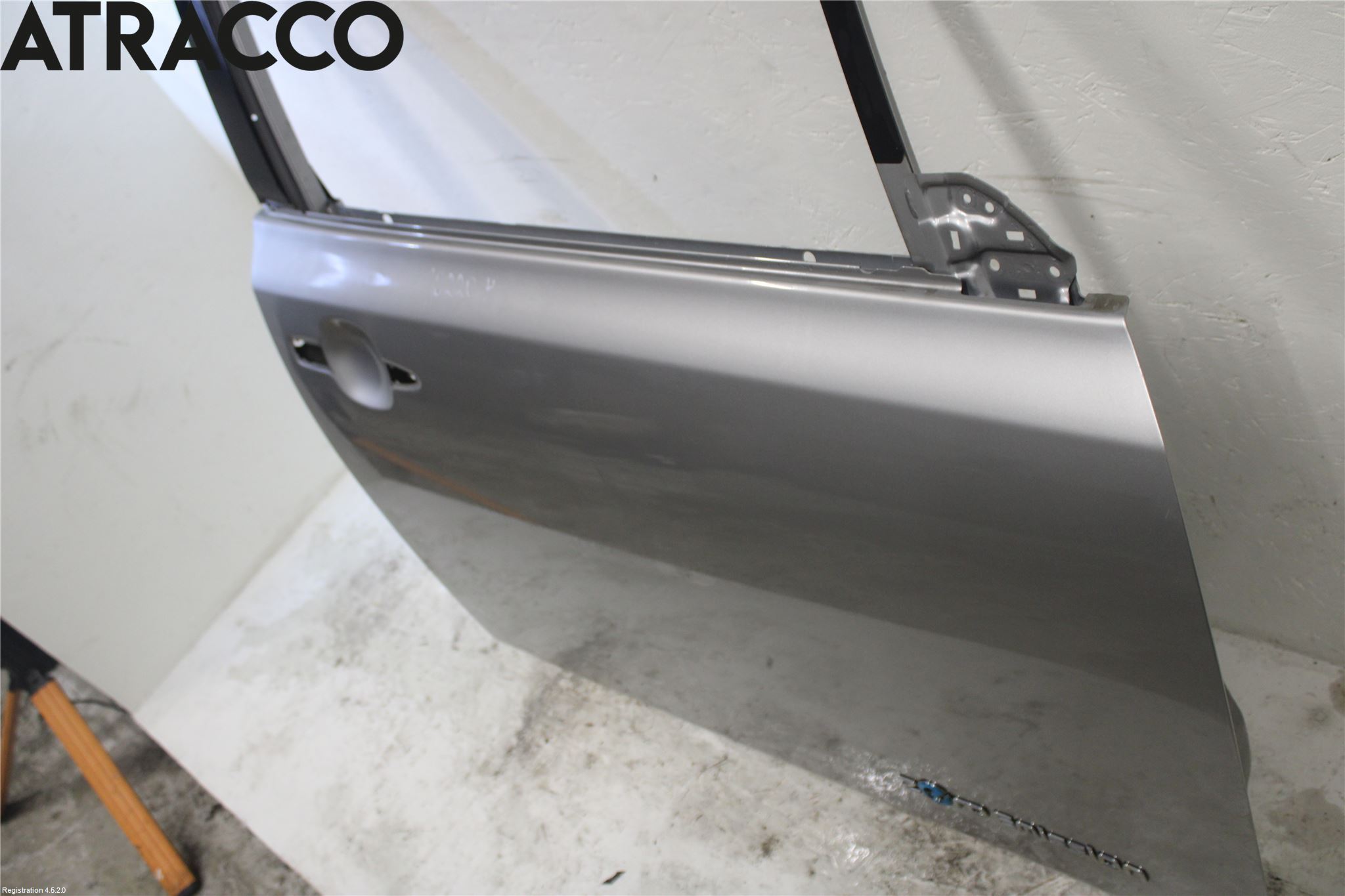 Nissan LEAF 11-17 Dør 4D Foran Høyre