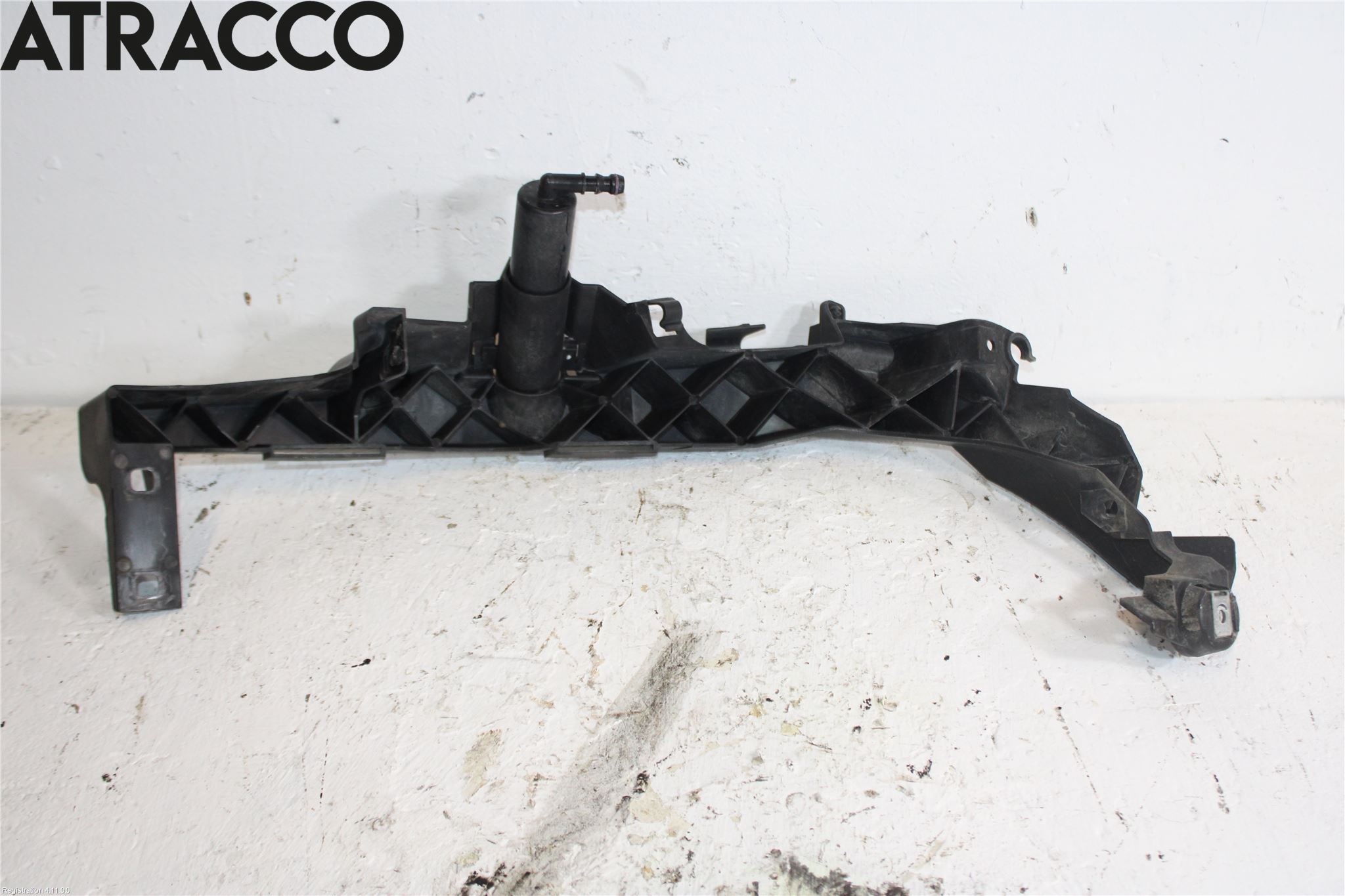 BMW 3 E90/91 SED/TOU 05-12 Frontlykt Holder-Feste