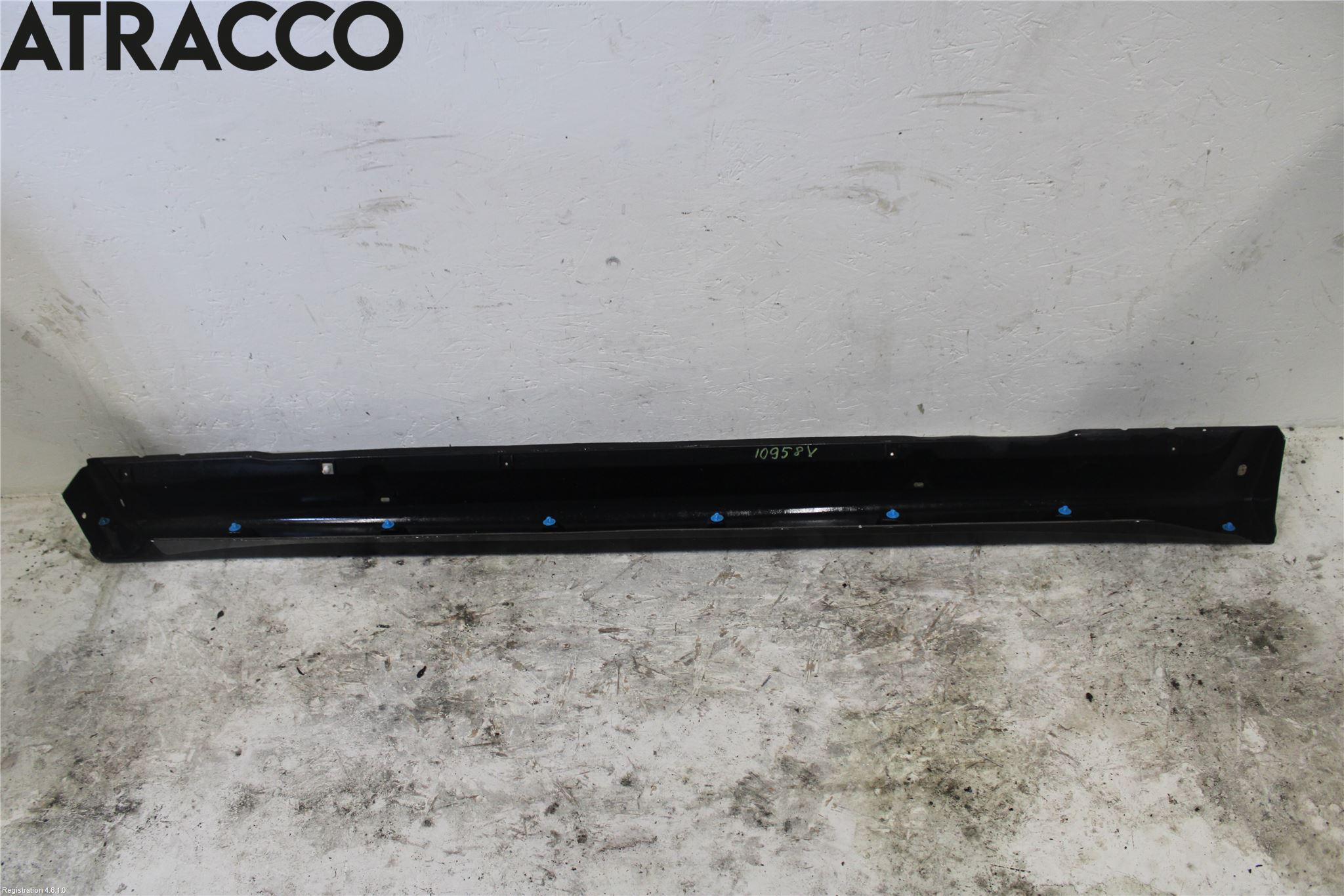 Mitsubishi OUTLANDER 13-21 Kanalskjørt Venstre