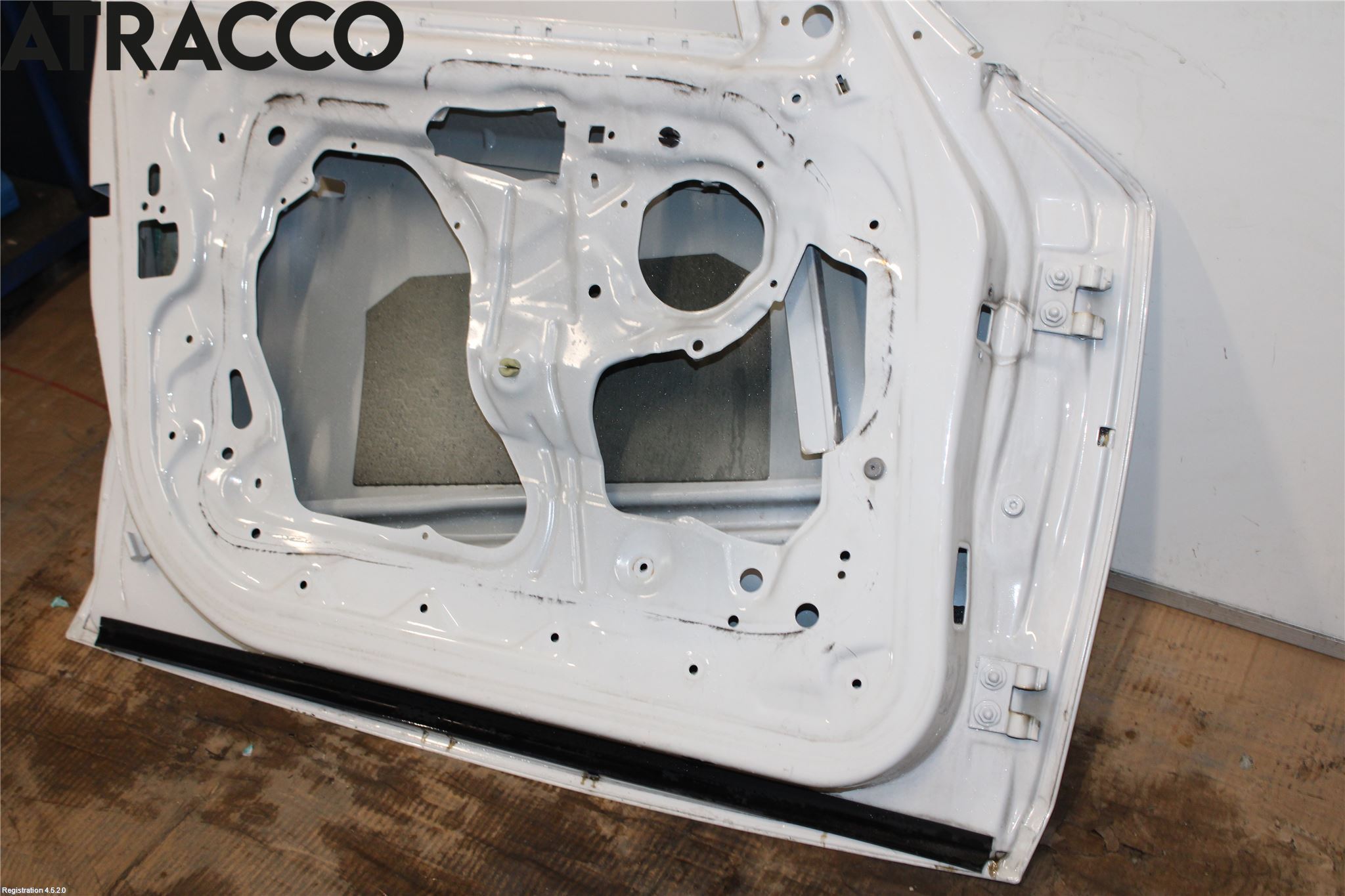 BMW 1 E87/81 5D/3D 03-11 Dør 4D Foran Venstre