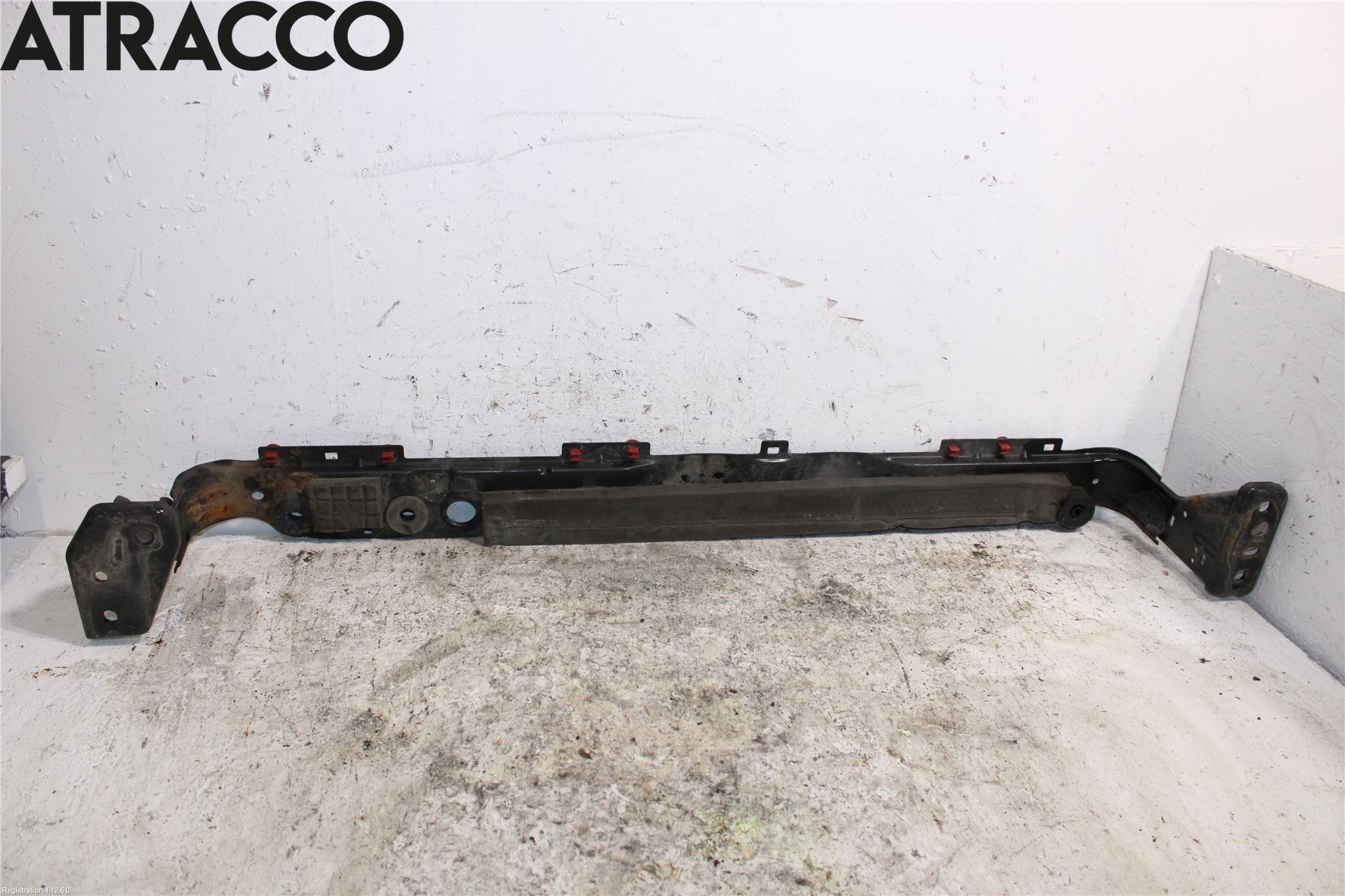 Ford TRANSIT/TOURNEO CONNECT 13-22 Radiator Feste - Ramme - Bjelk