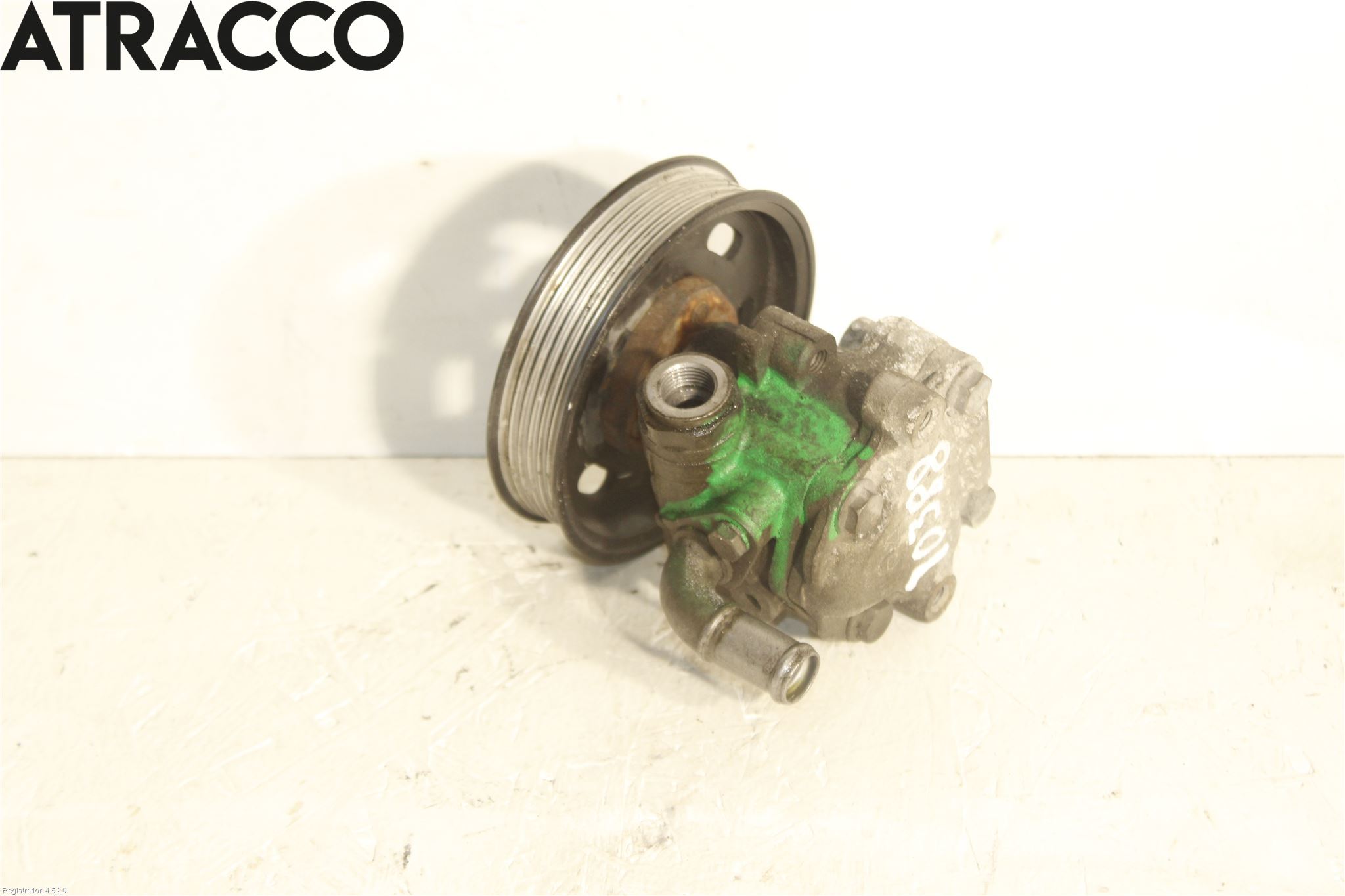 Volkswagen VW CADDY      04-10 Servo Pumpe