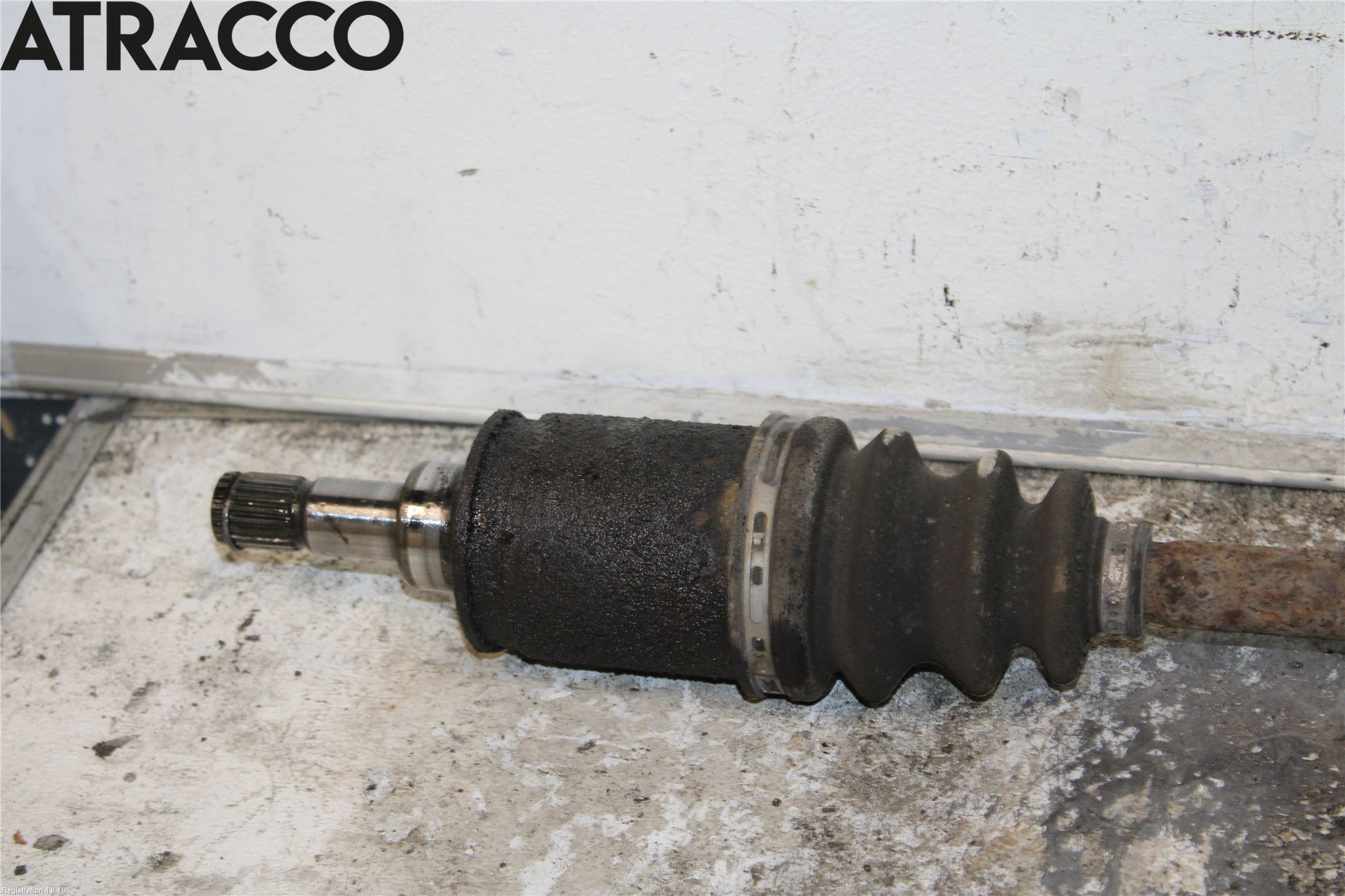 Toyota URBAN CRUISER Drivaksel Bak Kompl Venstre