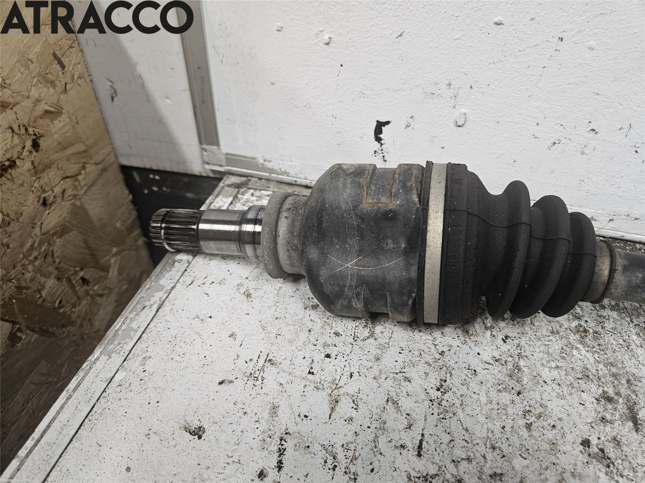 Toyota YARIS XP130 12-14 Drivaksel Foran Kompl Høyre